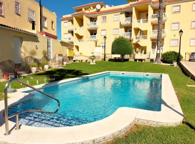 Apartment - Resale - Villamartin - colinas del presidente