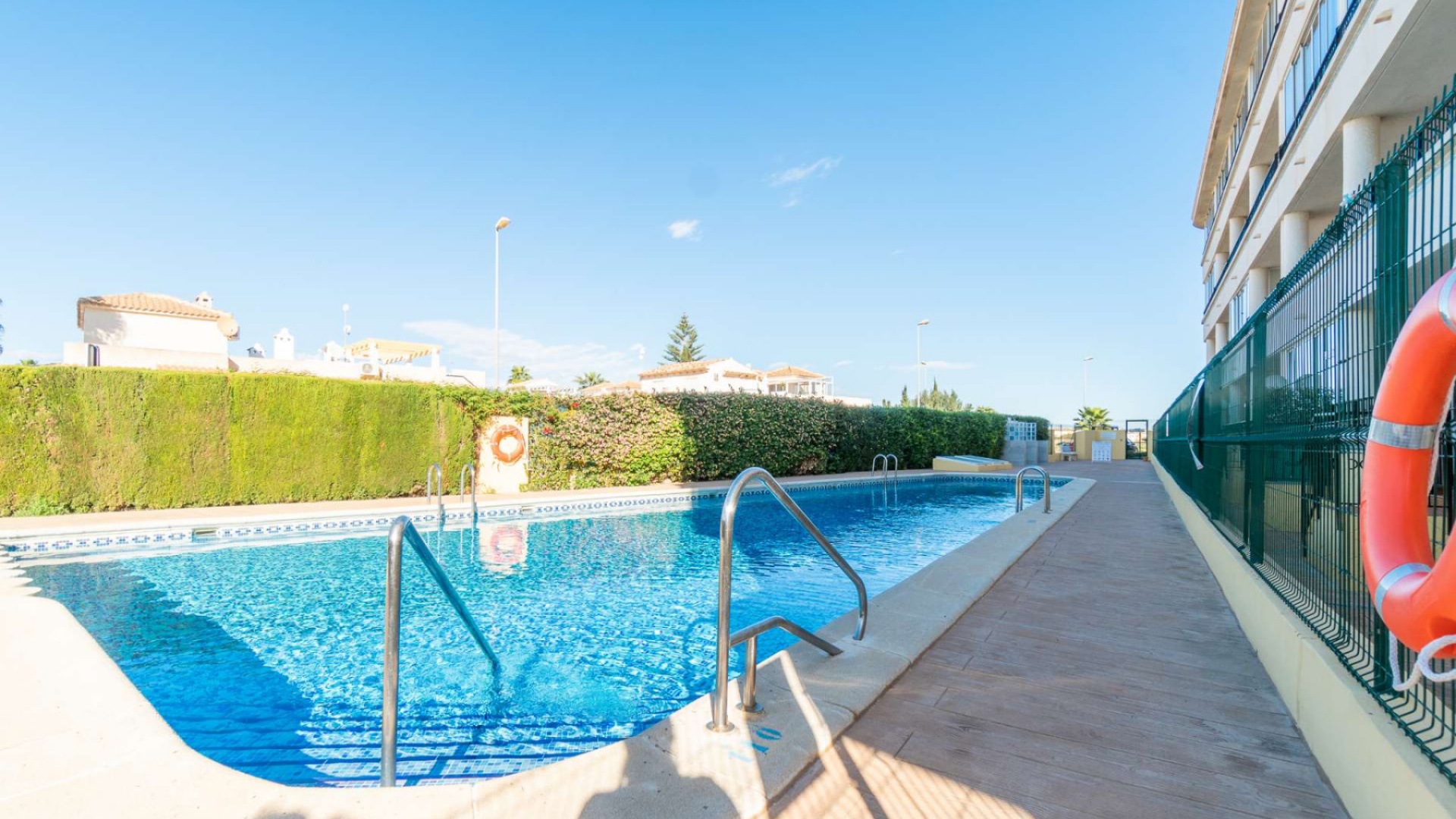 Återförsäljning - Lägenhet - Playa Flamenca - la mirada