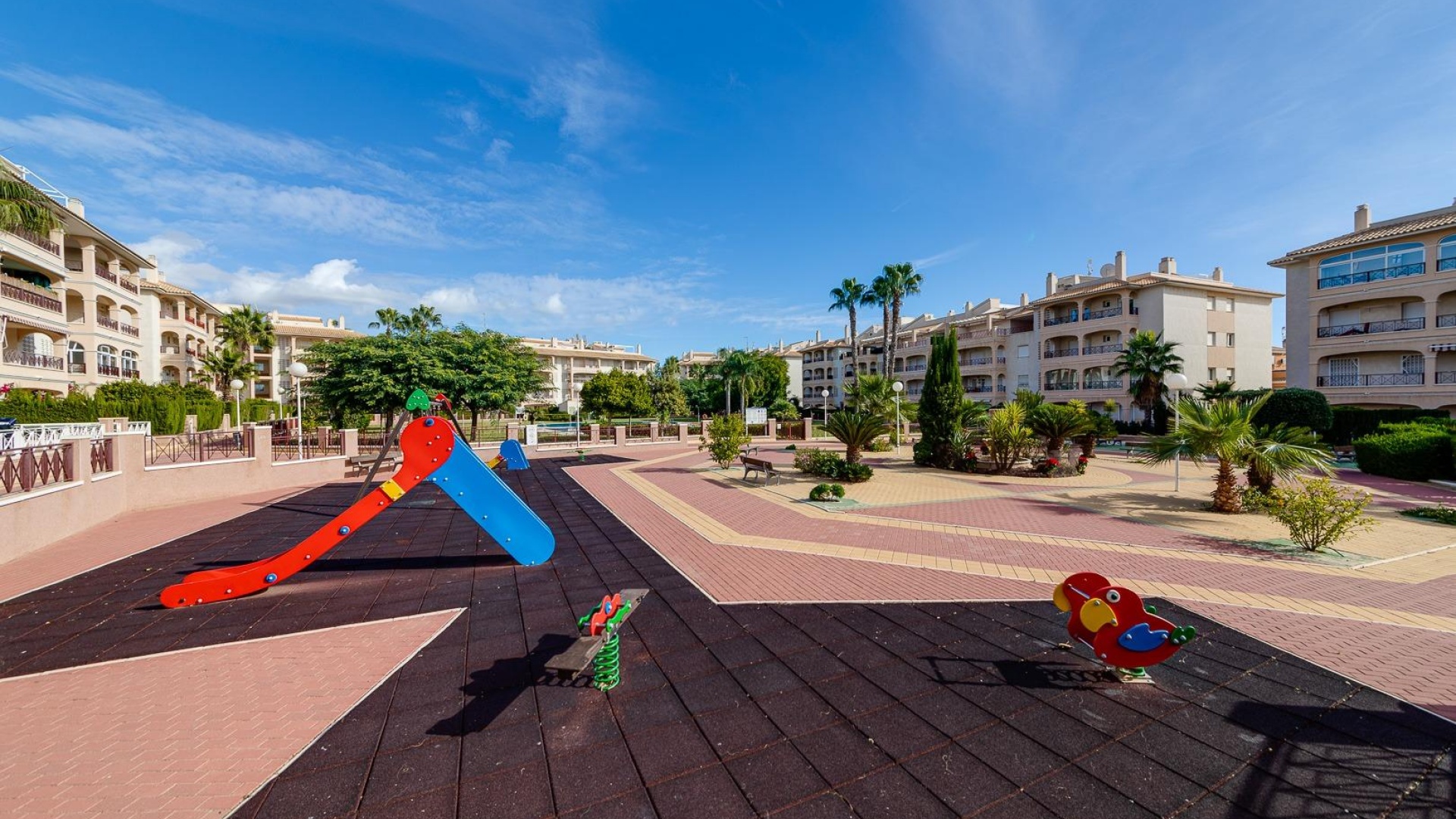 Återförsäljning - Lägenhet - Playa Flamenca - Laguna Golf