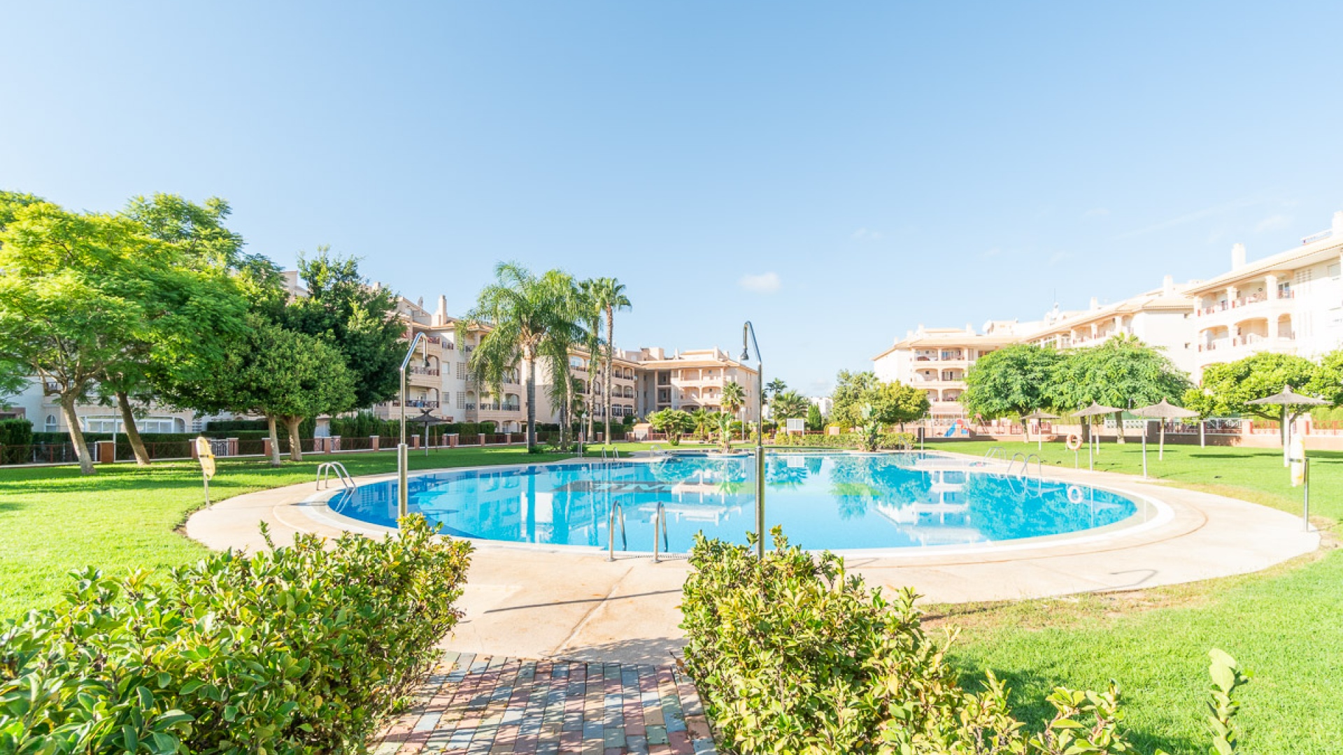 Återförsäljning - Lägenhet - Playa Flamenca - Laguna Golf