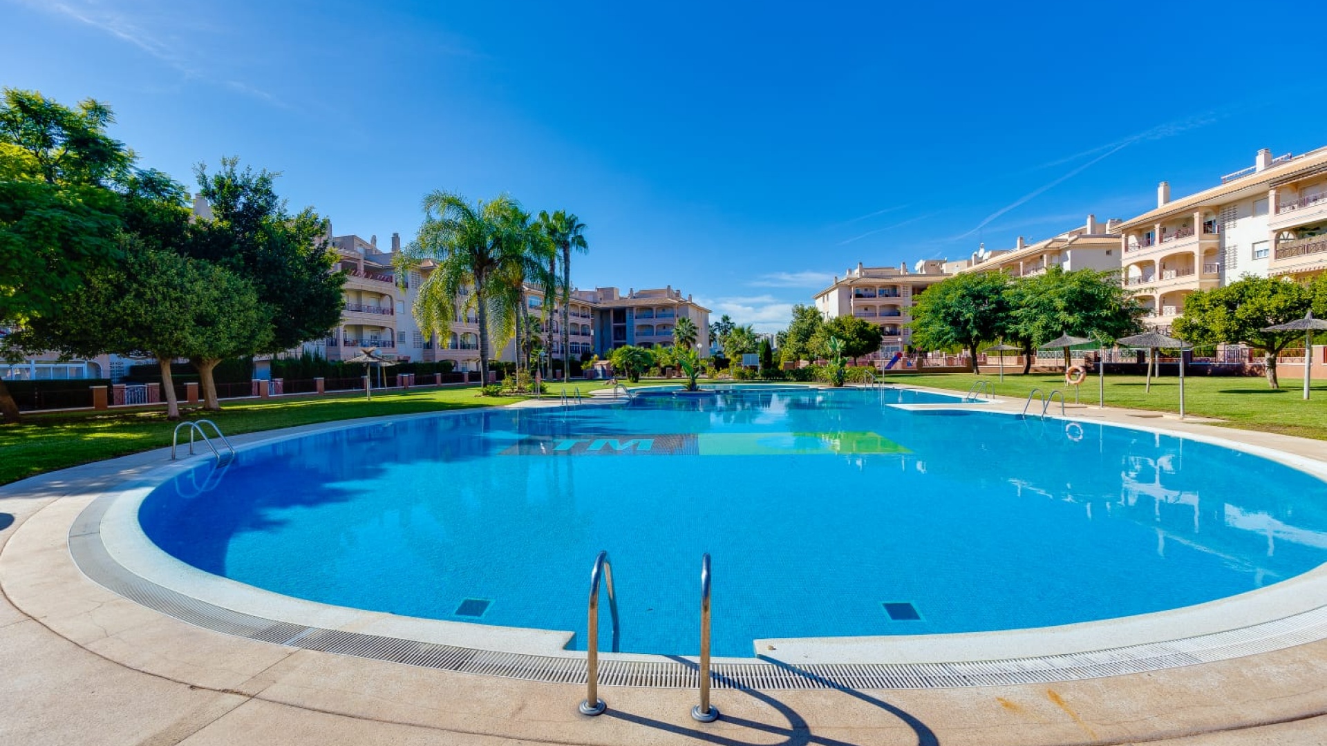 Återförsäljning - Lägenhet - Playa Flamenca - Laguna Golf