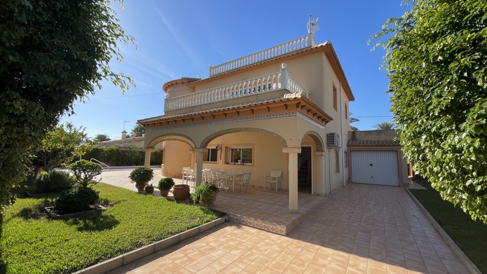 Återförsäljning - Villa - Cabo Roig - beachside cabo roig