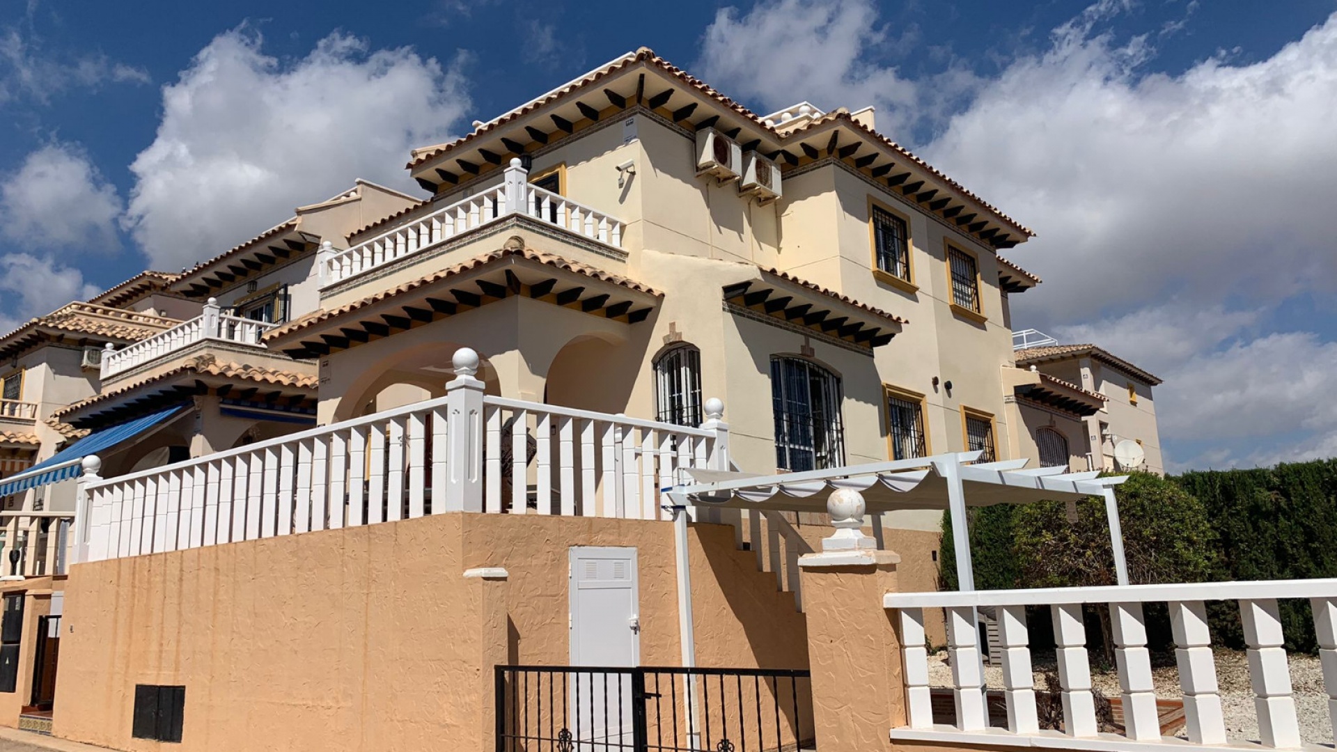 Återförsäljning - Villa - Cabo Roig - Lomas de Cabo Roig