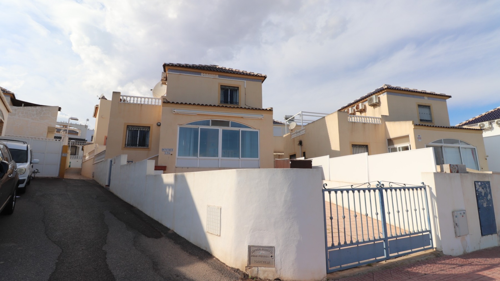 Återförsäljning - Villa - Orihuela Costa - Los Balcones