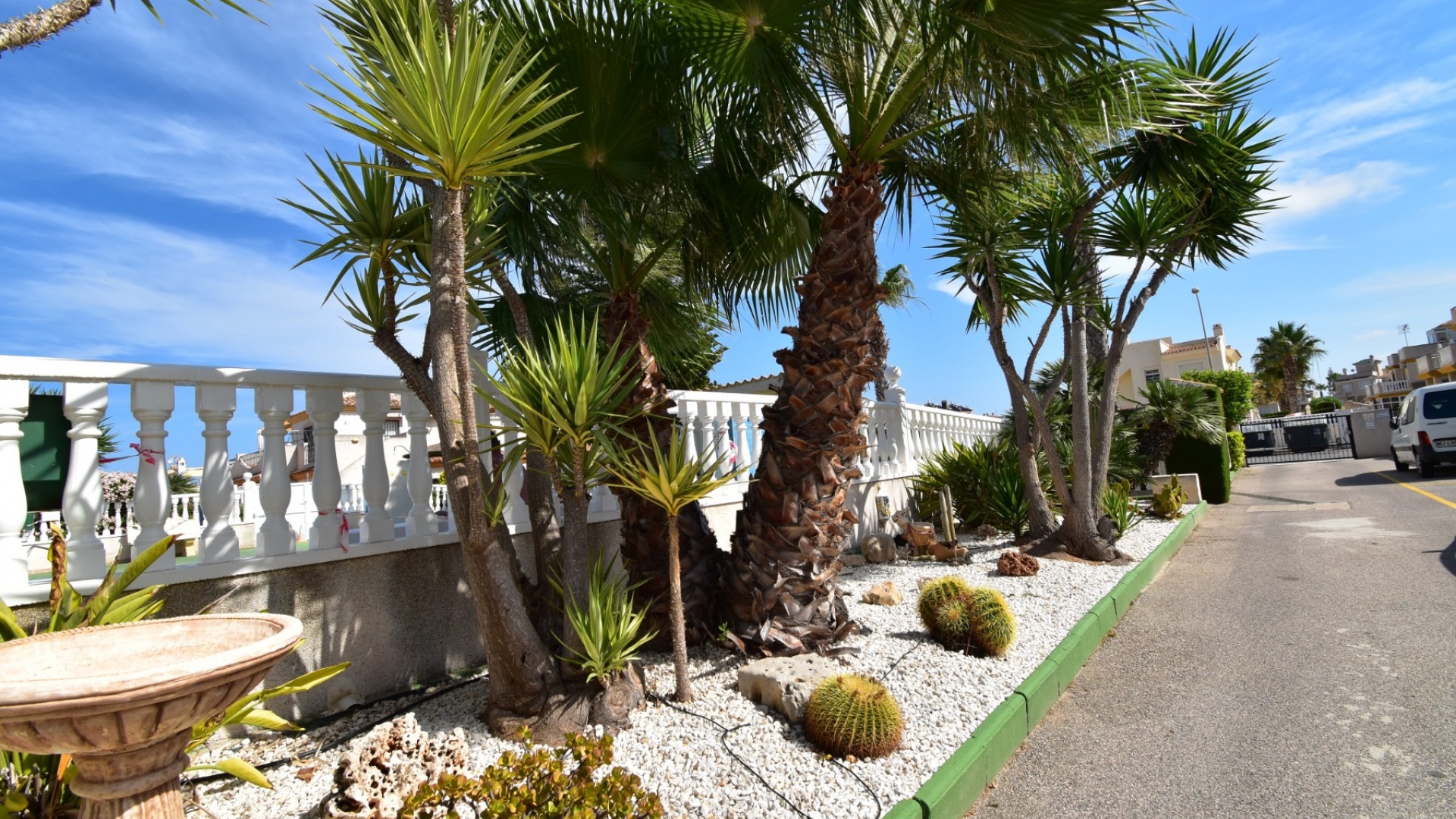 Återförsäljning - Villa - Orihuela Costa - Playa Flamenca