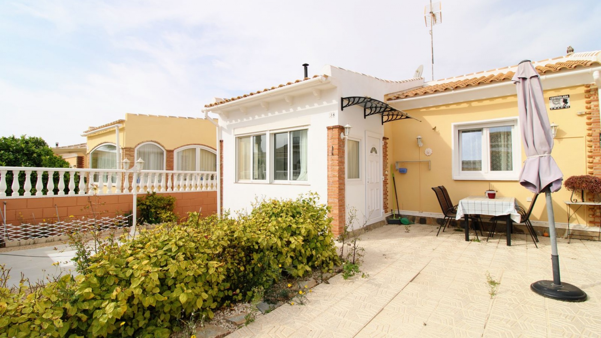 Återförsäljning - Villa - Playa Flamenca - las chismosas