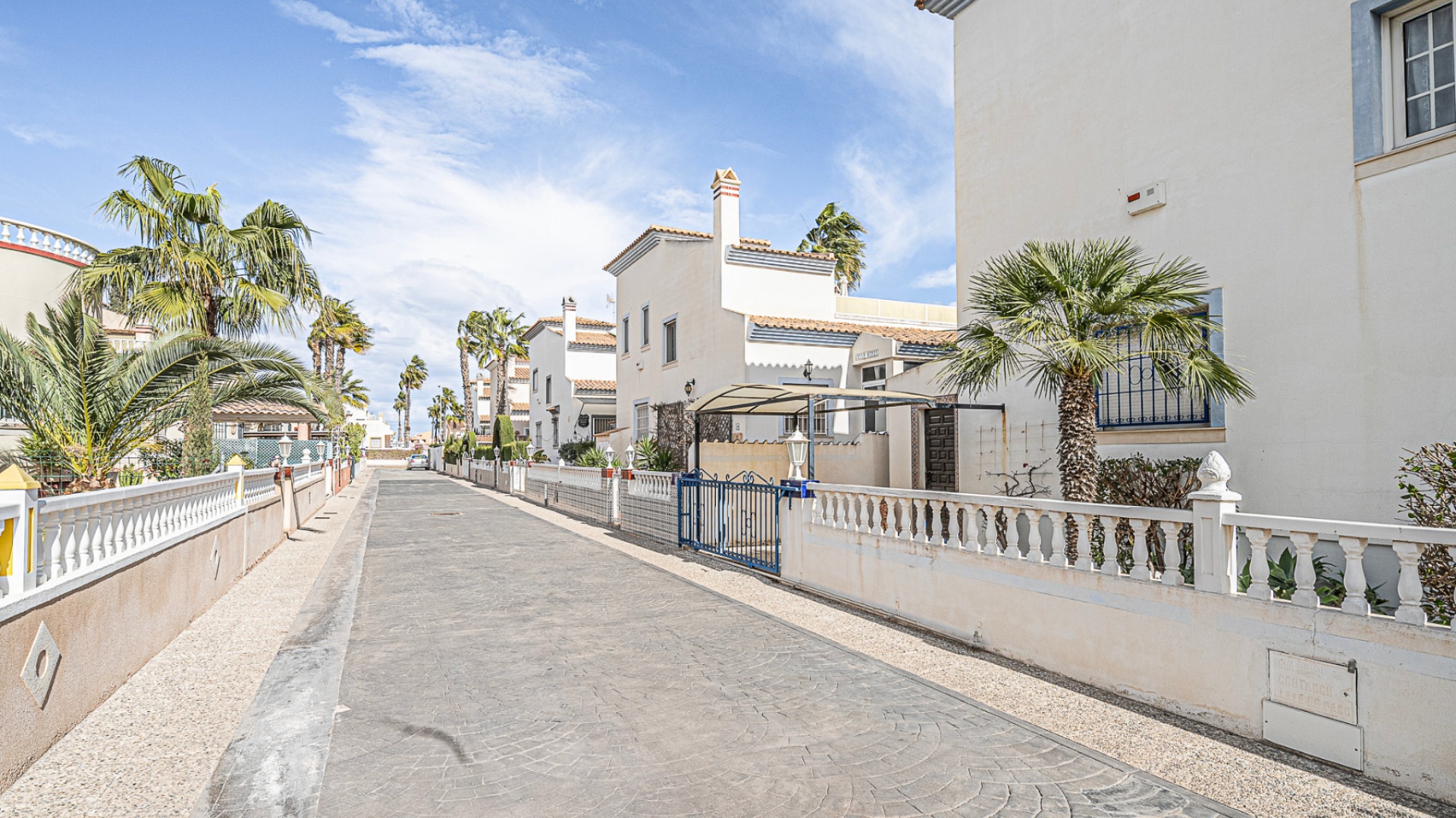 Återförsäljning - Villa - Playa Flamenca - Res. Rueda