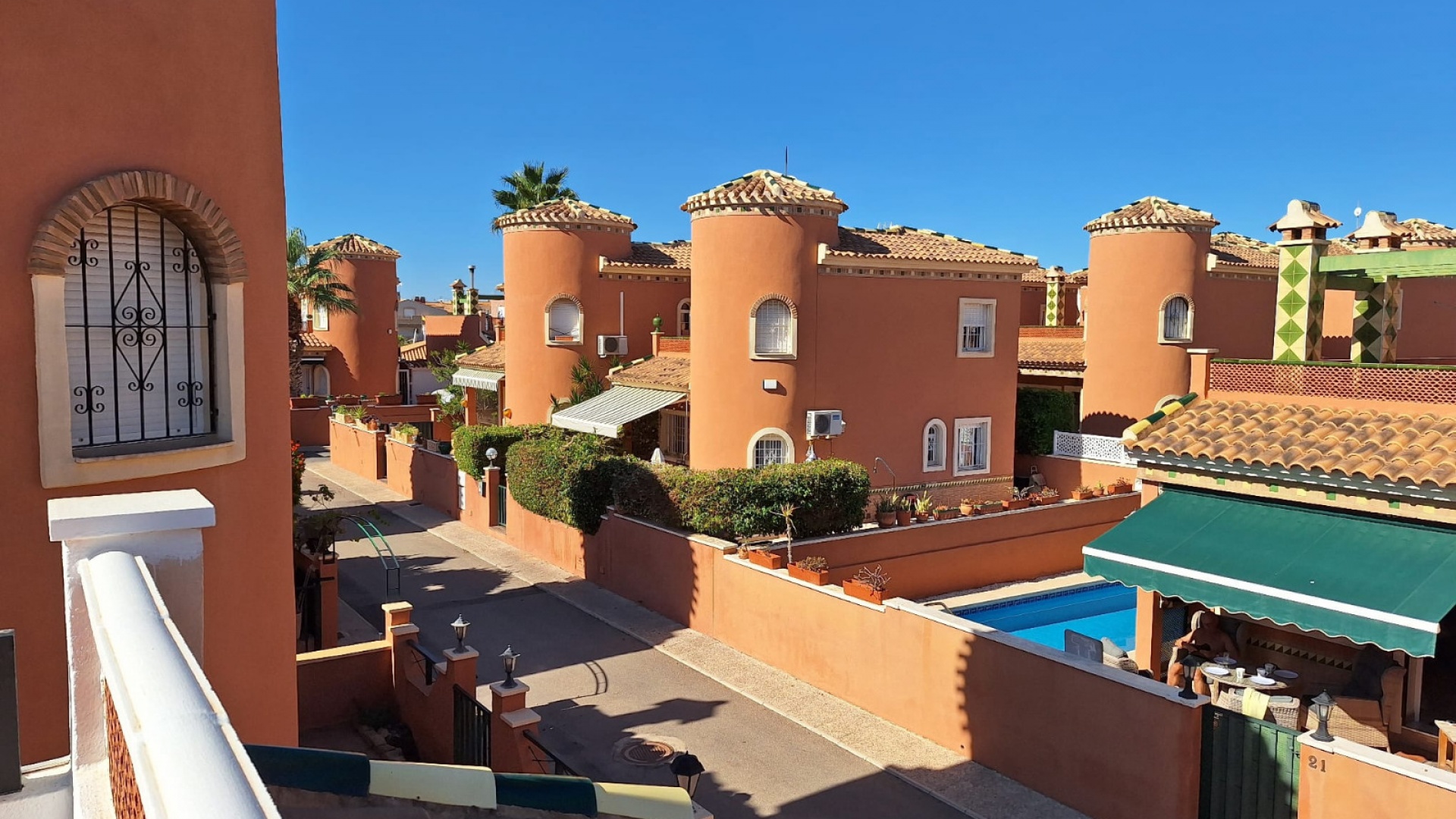 Återförsäljning - Villa - Playa Flamenca - villas san luis