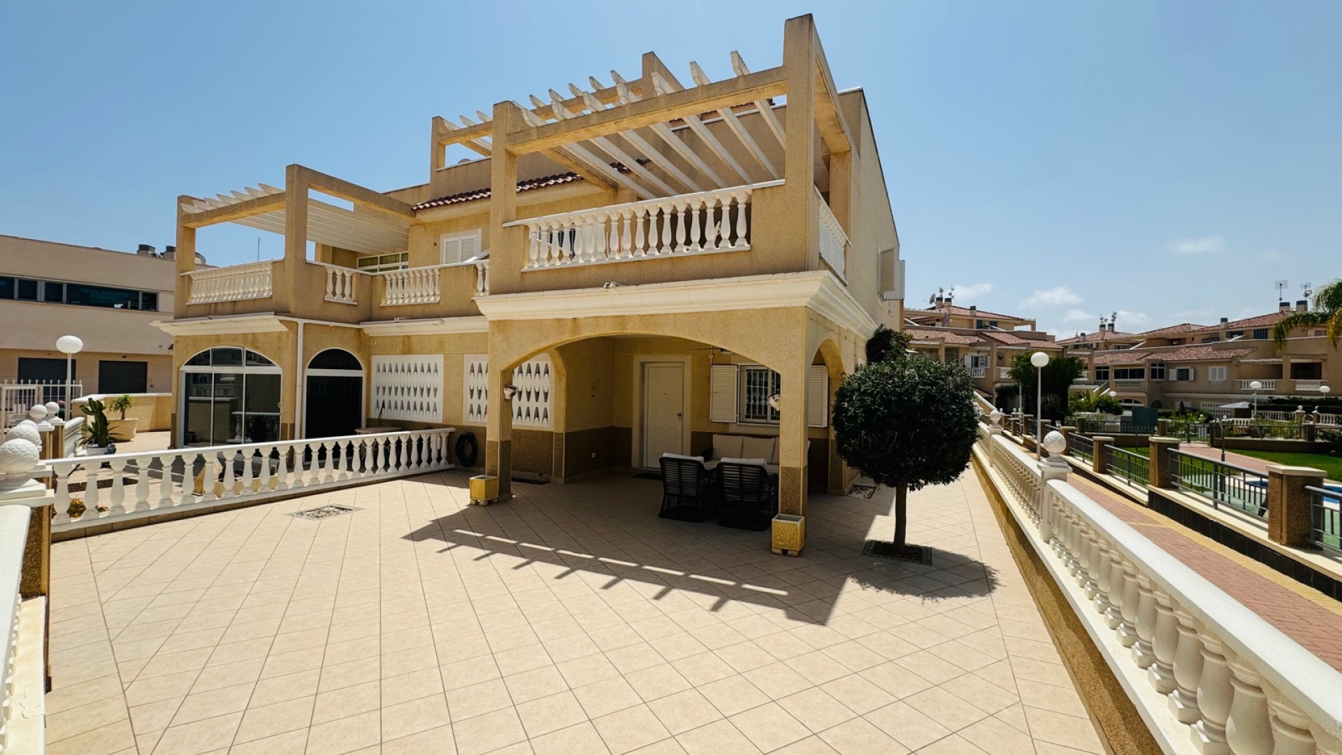 Återförsäljning - Villa - Playa Flamenca - Zeniamar