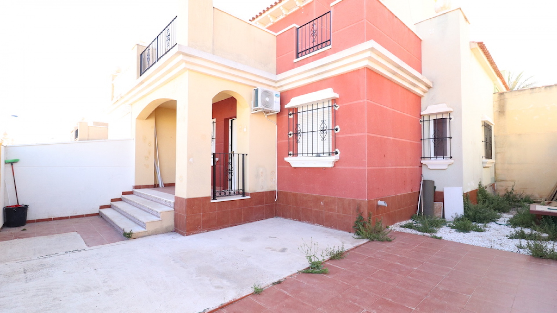 Återförsäljning - Villa - Torrevieja - altos de la bahia