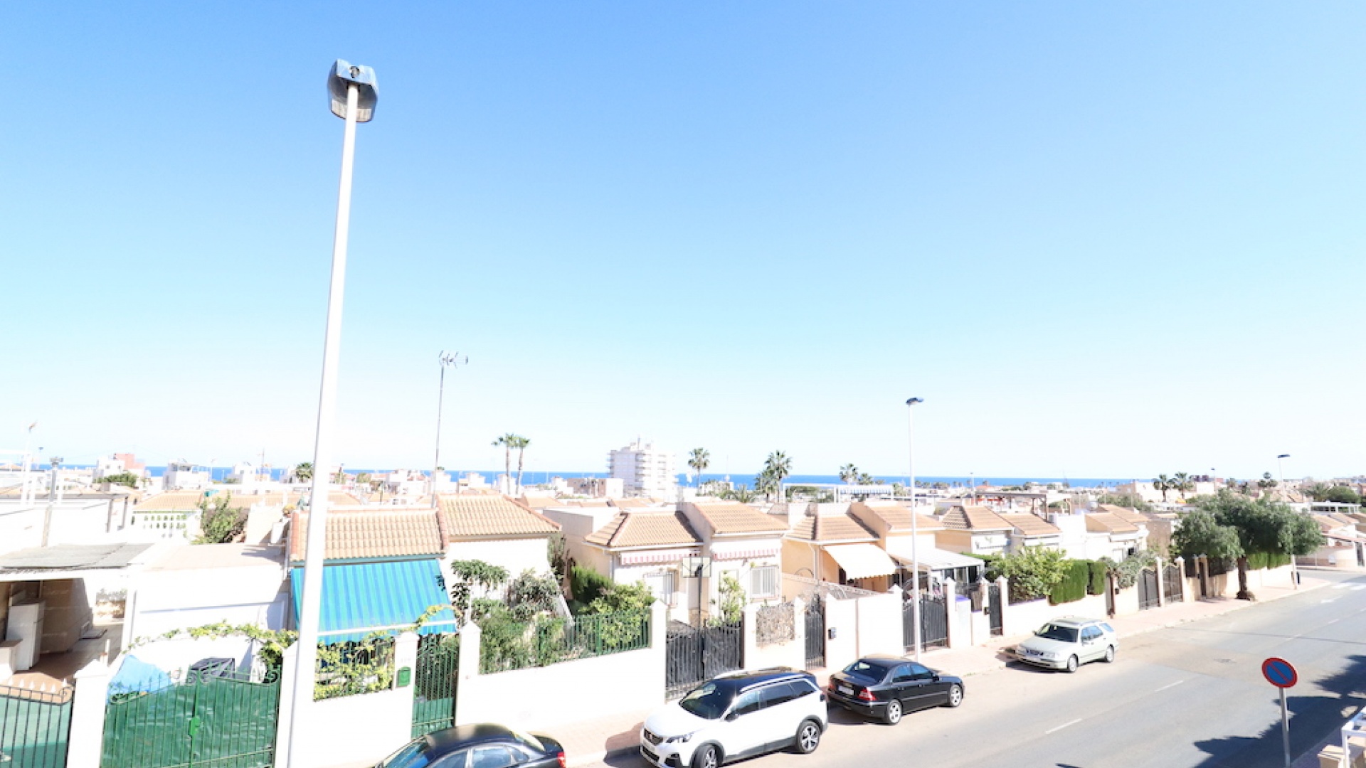 Återförsäljning - Villa - Torrevieja - altos de la bahia