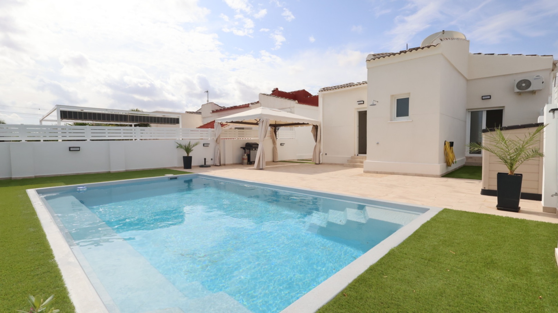 Återförsäljning - Villa - Torrevieja - la siesta