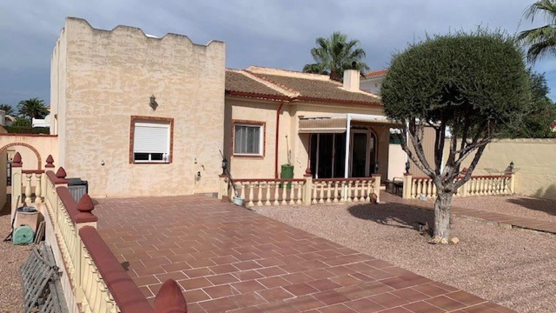 Återförsäljning - Villa - Torrevieja - San Luis