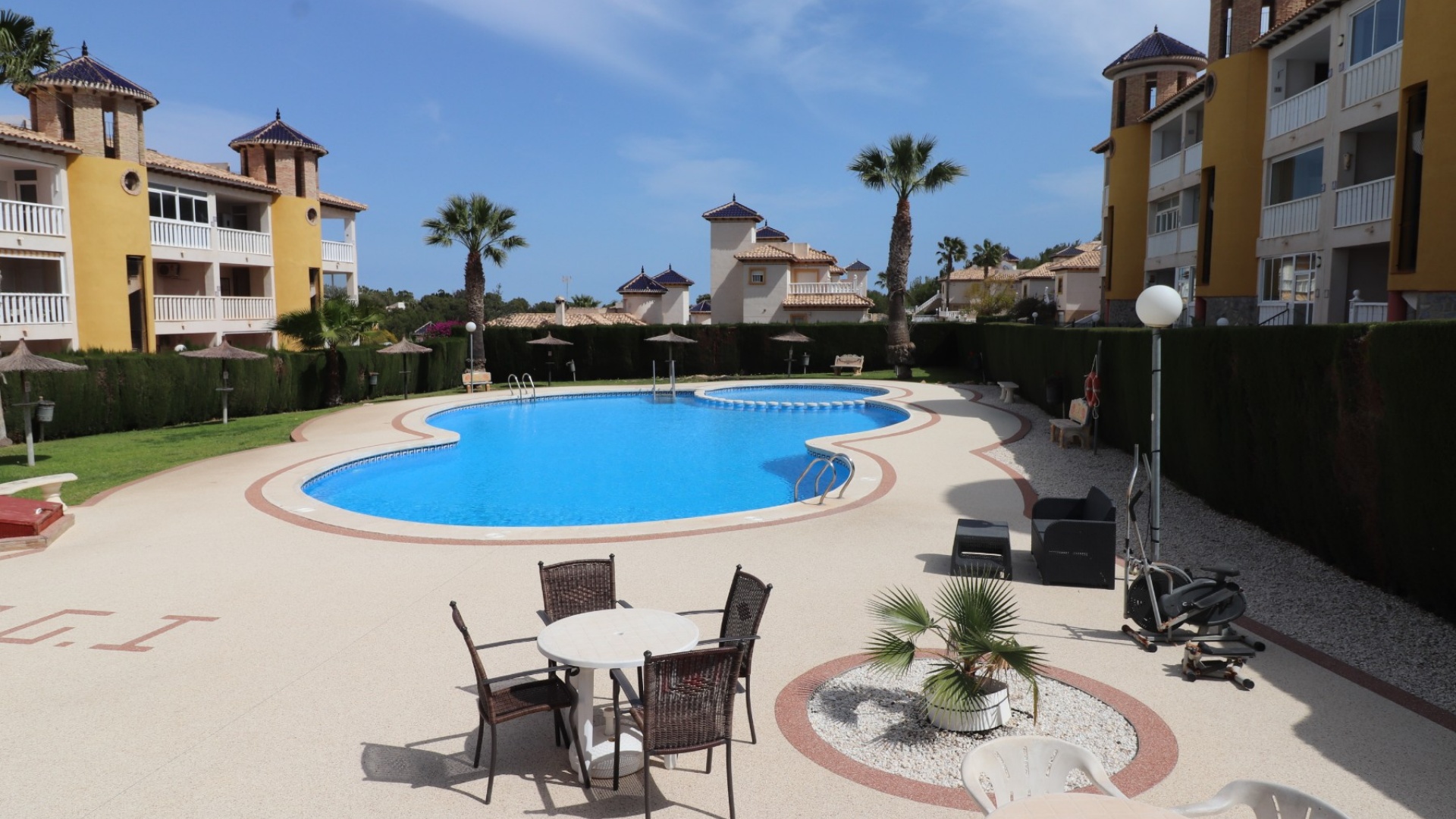 Återförsäljning - Villa - Villamartin - Costa Blanca South