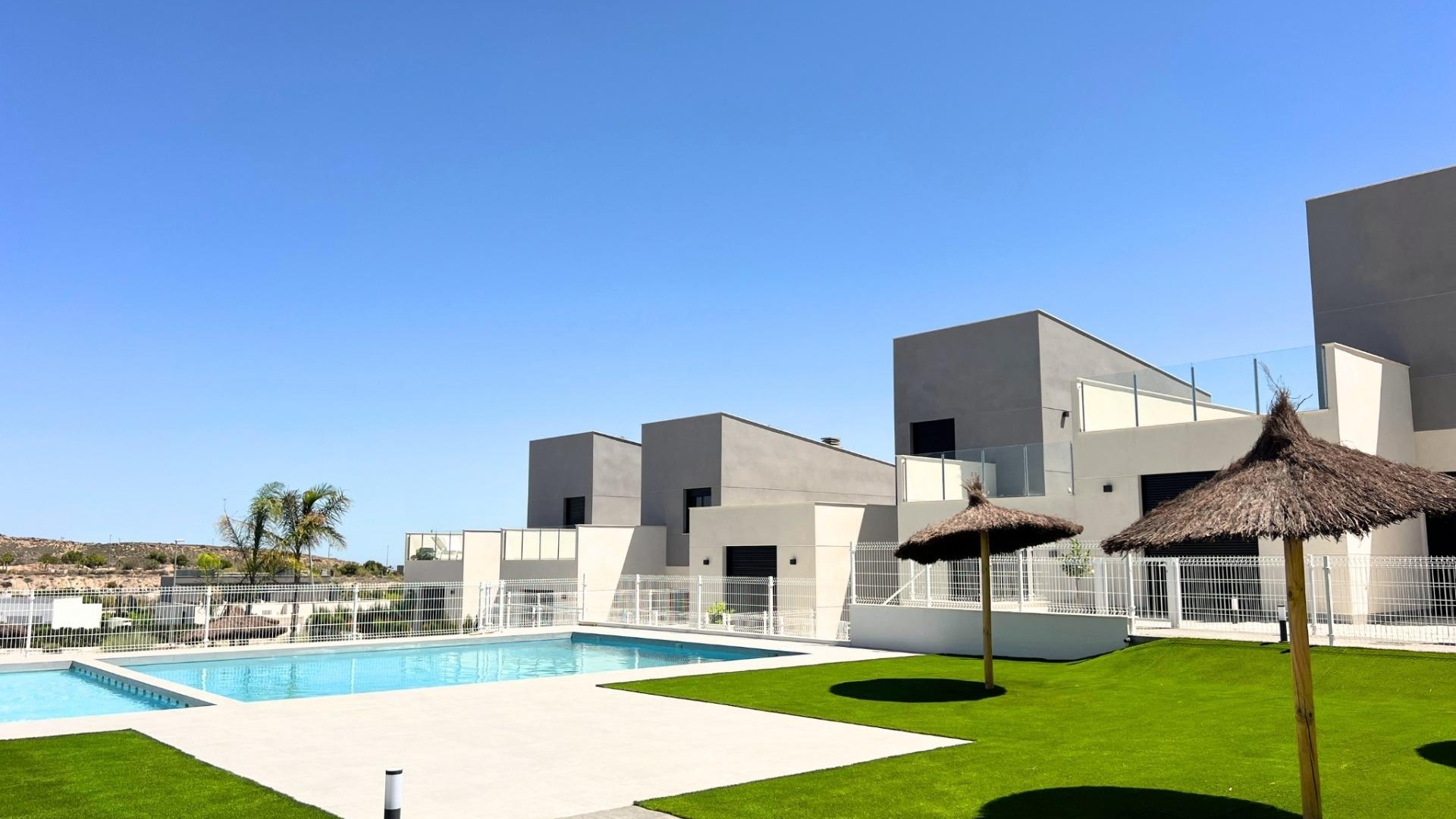 Neubau - Villa - BAOS Y MENDIGO - Altaona Golf And Country Village