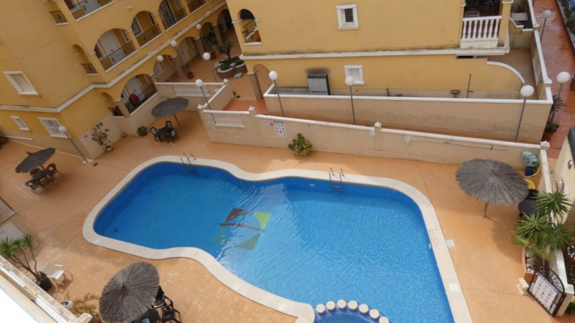 Resale - Apartment - Algorfa