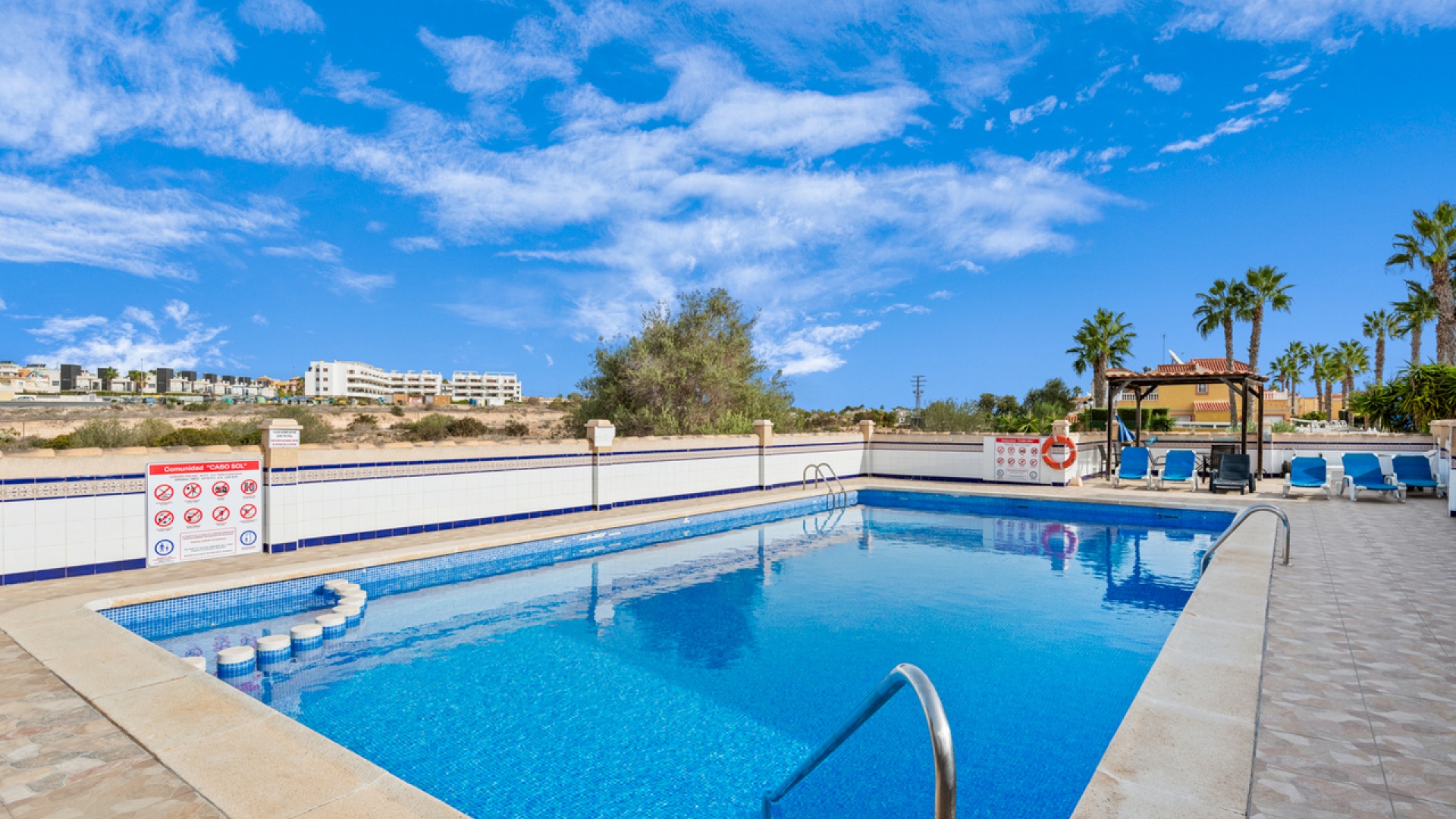 Resale - Apartment - Cabo Roig - la regia