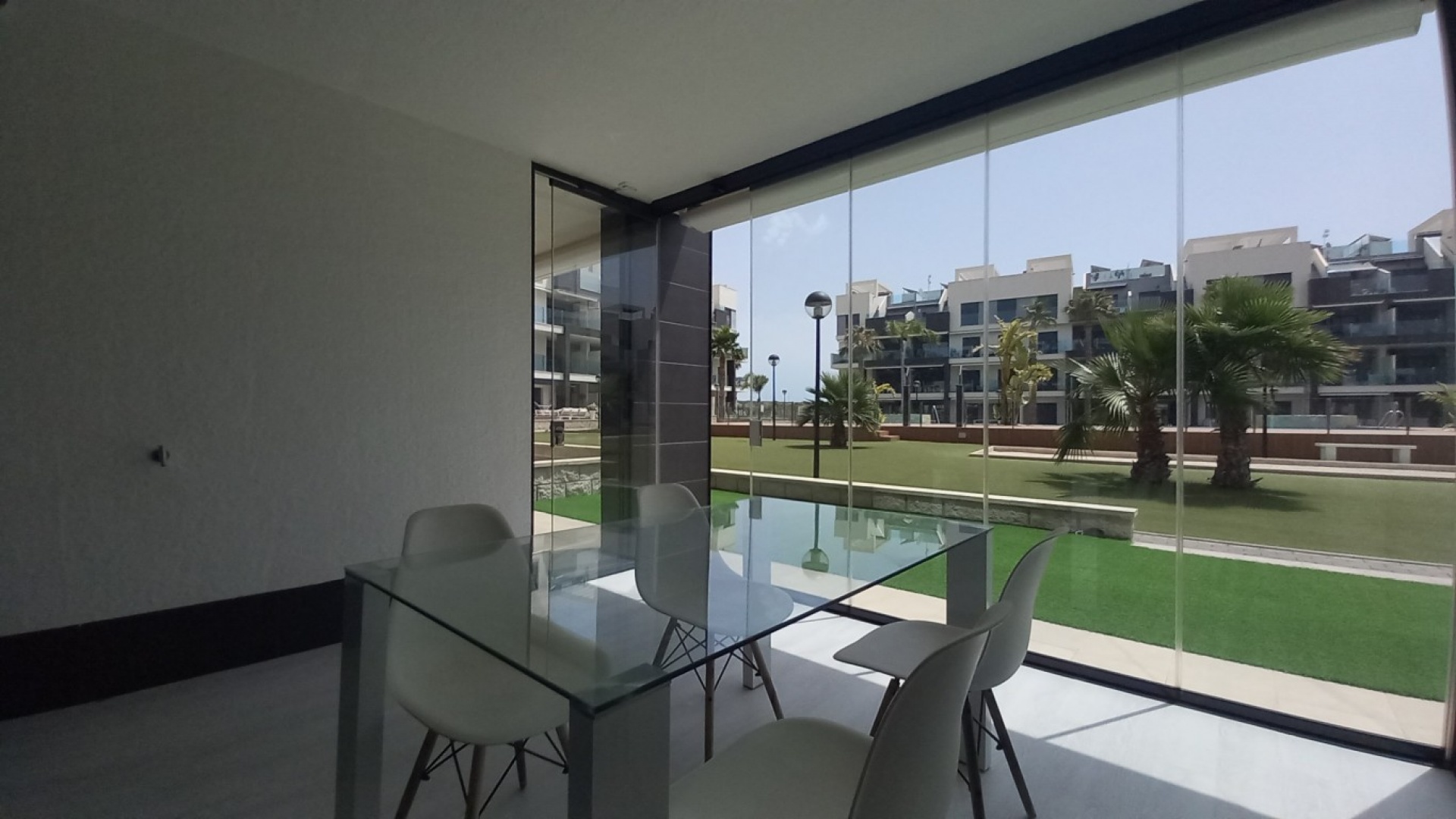 Resale - Apartment - Guardamar del Segura - El Raso