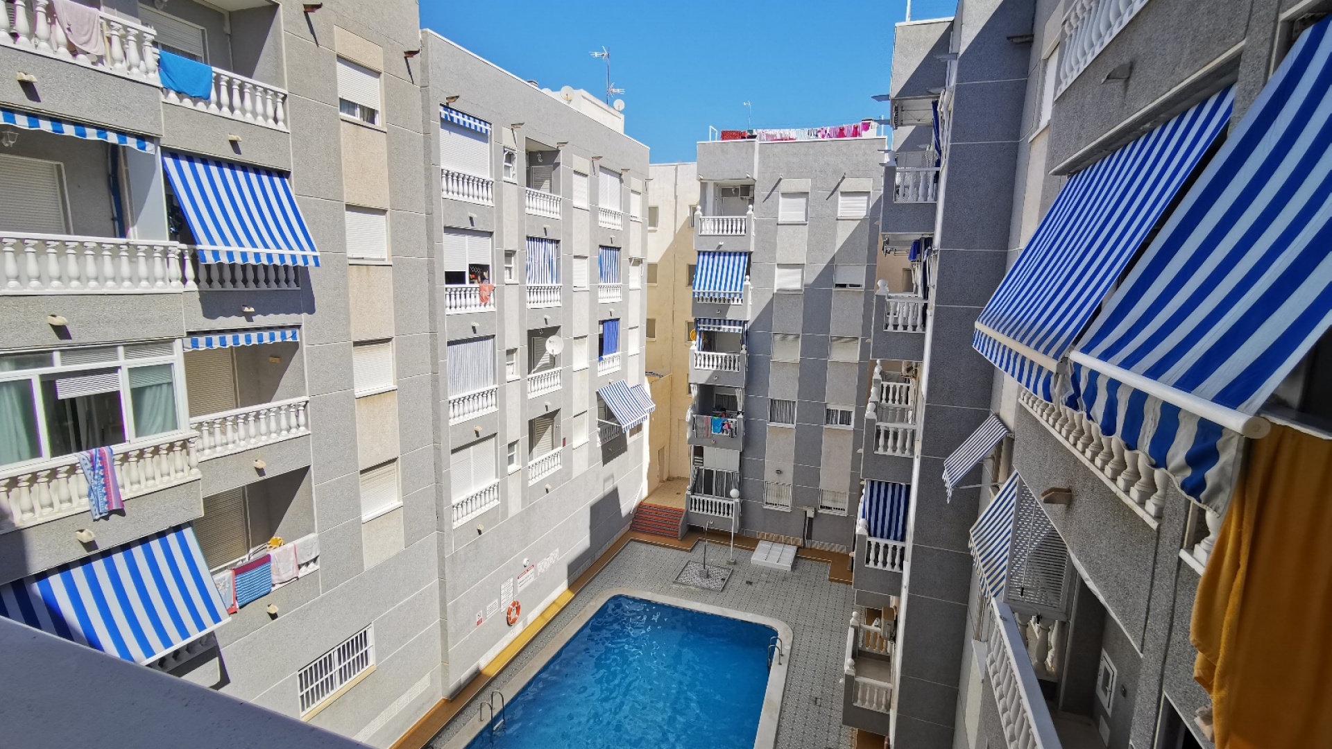 Resale - Apartment - Guardamar del Segura - Mercadona Area