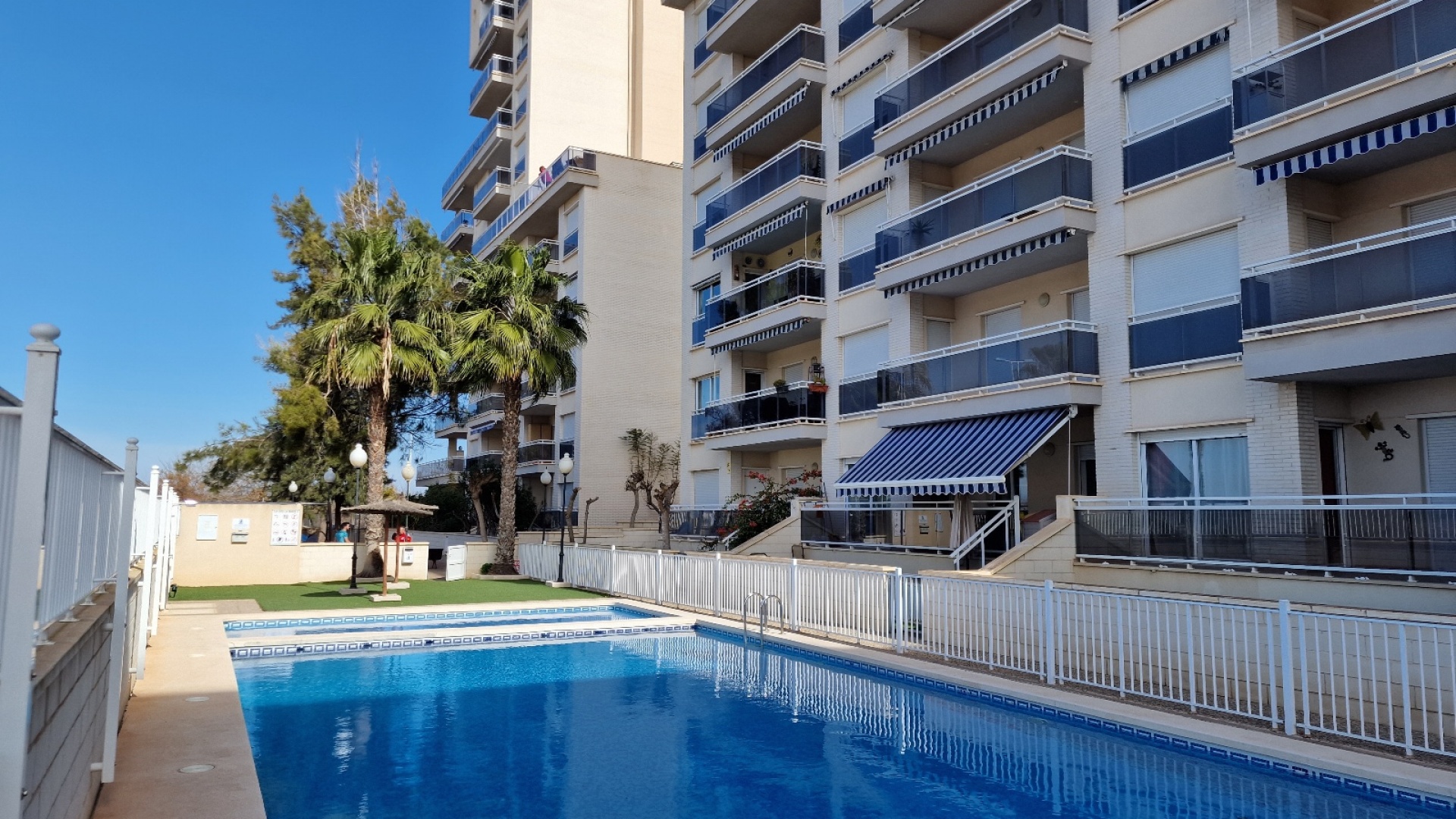 Resale - Apartment - Guardamar del Segura