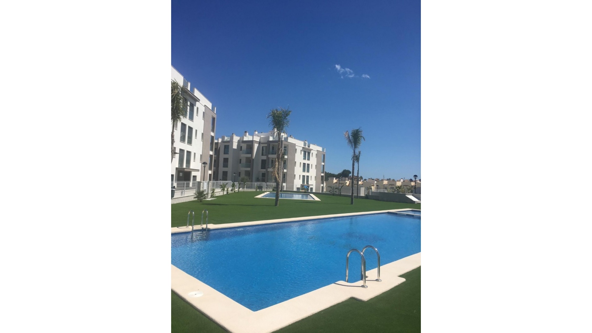 Resale - Apartment - Orihuela - Villamartin