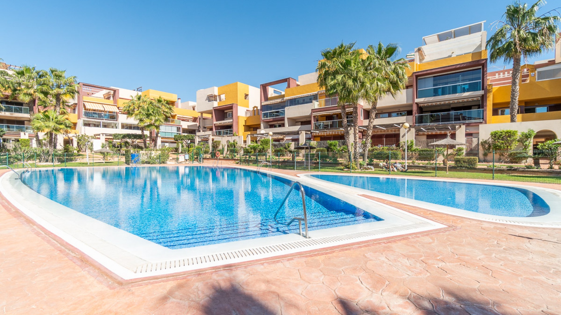 Resale - Apartment - Playa Flamenca - el bosque