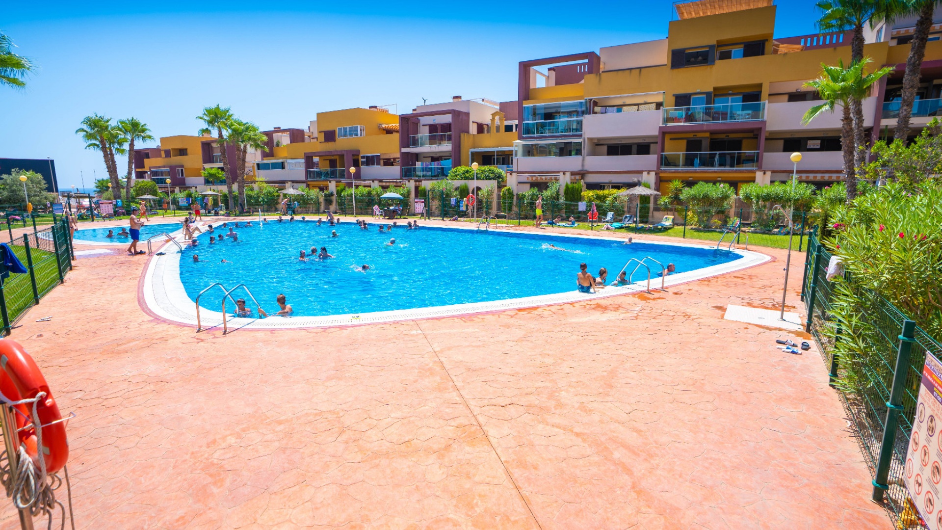 Resale - Apartment - Playa Flamenca - el bosque