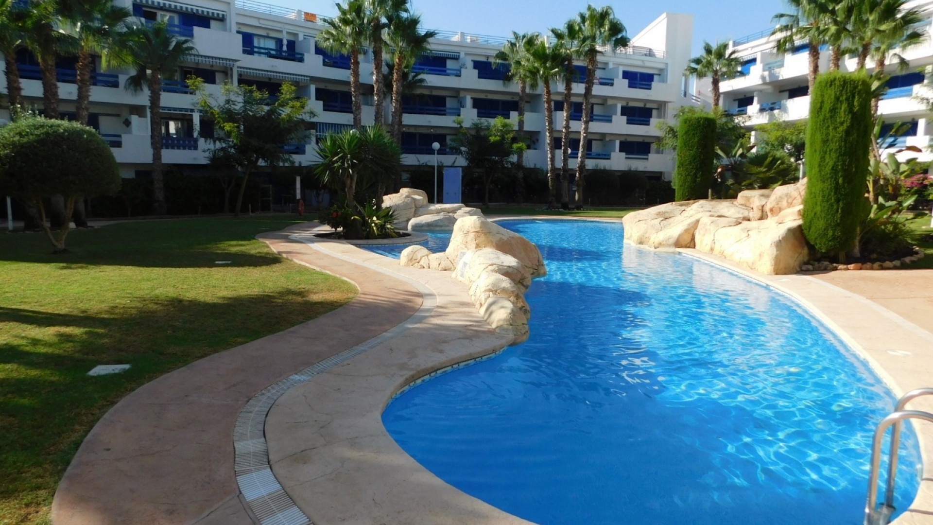 Resale - Apartment - Playa Flamenca - la calma