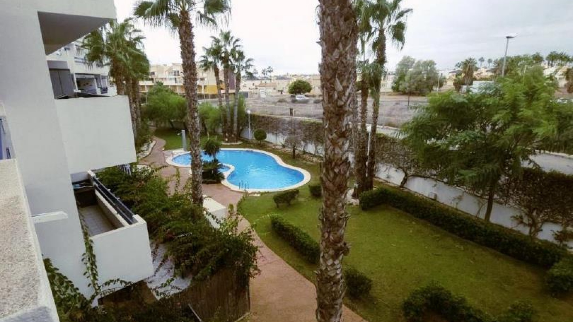 Resale - Apartment - Playa Flamenca - la calma