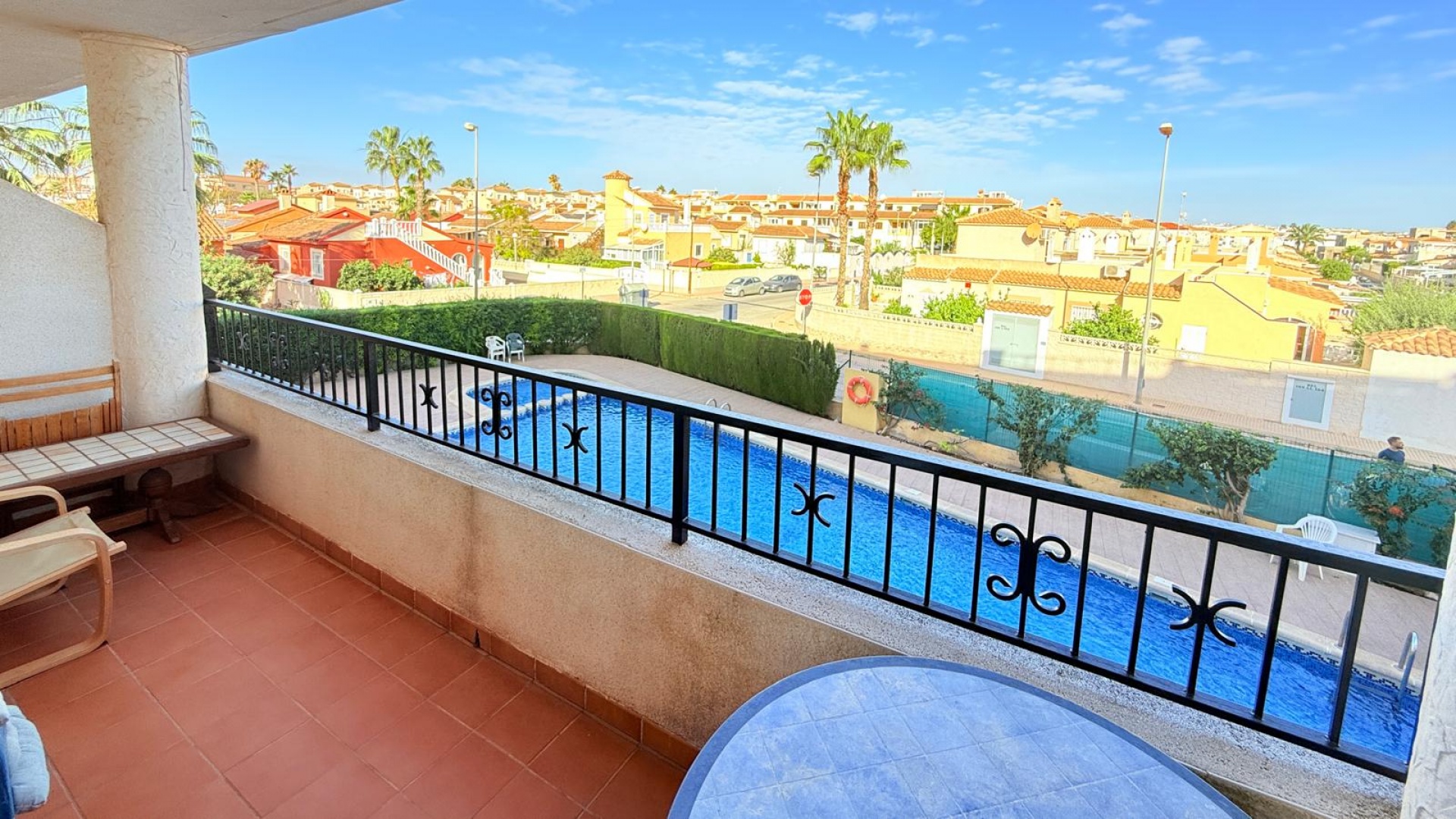 Resale - Apartment - Playa Flamenca - la mirada