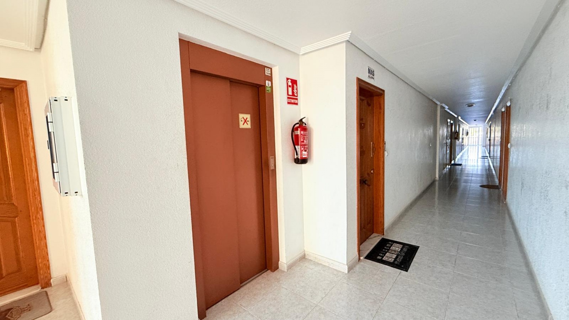 Resale - Apartment - Playa Flamenca - la mirada