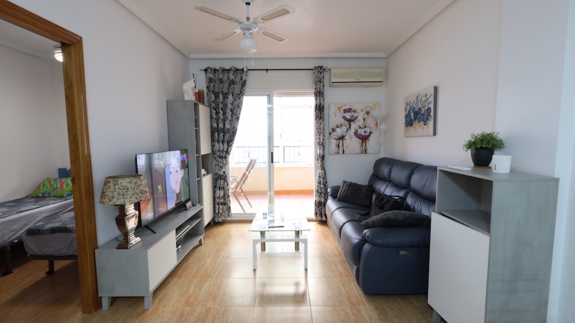 Resale - Apartment - Playa Flamenca - la mirada