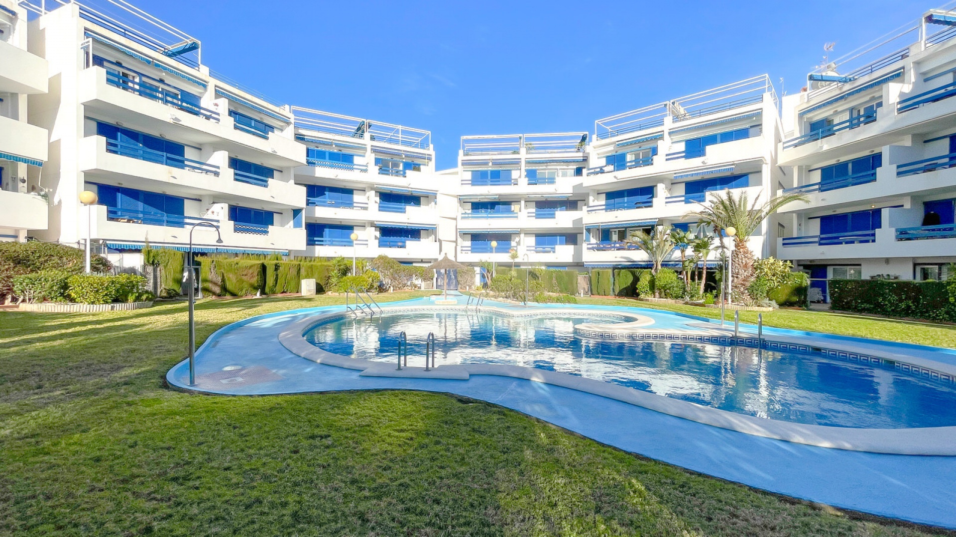 Resale - Apartment - Playa Flamenca - las terrazas