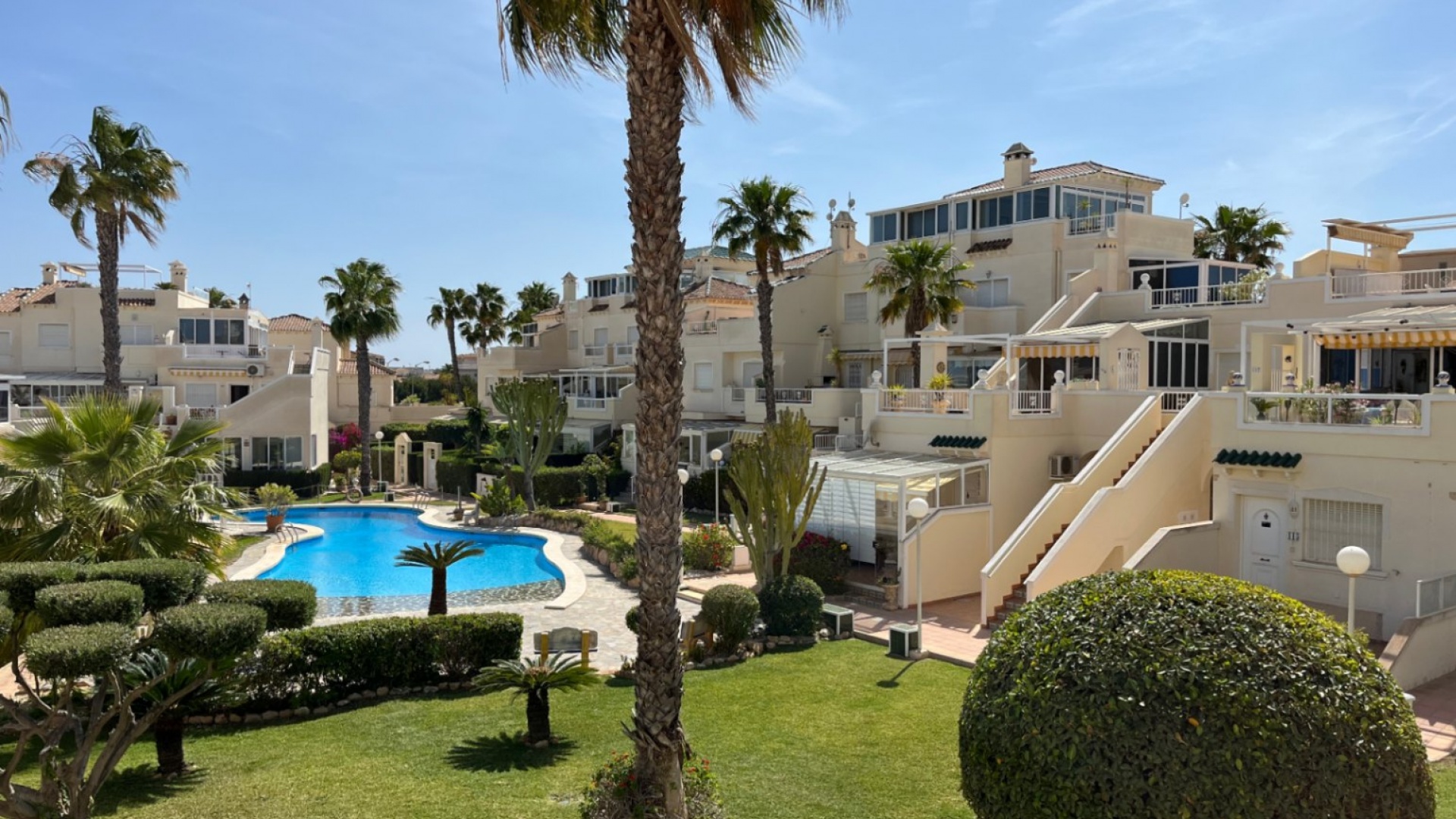 Resale - Apartment - Playa Flamenca - miraflores