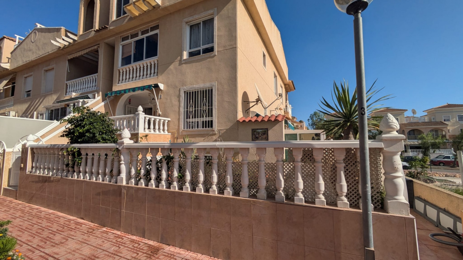 Resale - Apartment - Playa Flamenca - Res Laguna