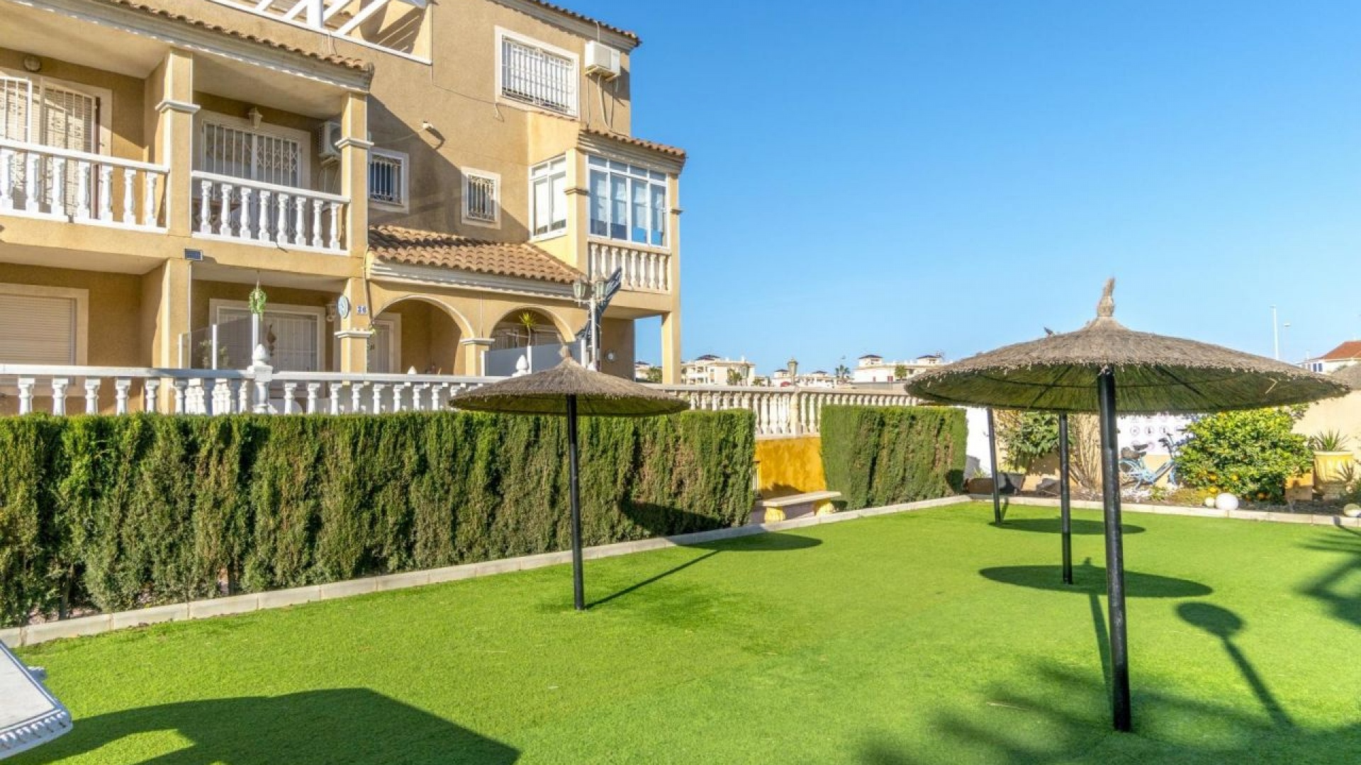 Resale - Apartment - Playa Flamenca - Res Laguna