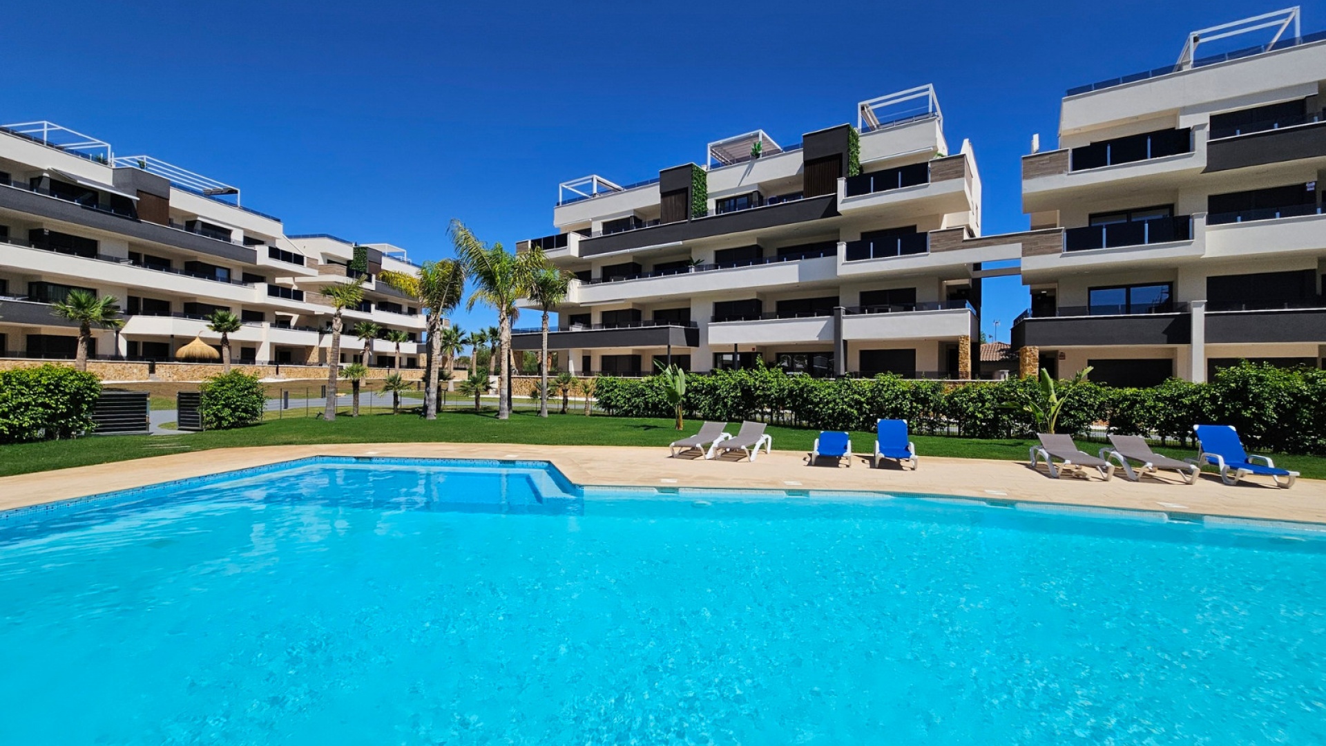 Resale - Apartment - Playa Flamenca - Res. Sunrise Deluxe