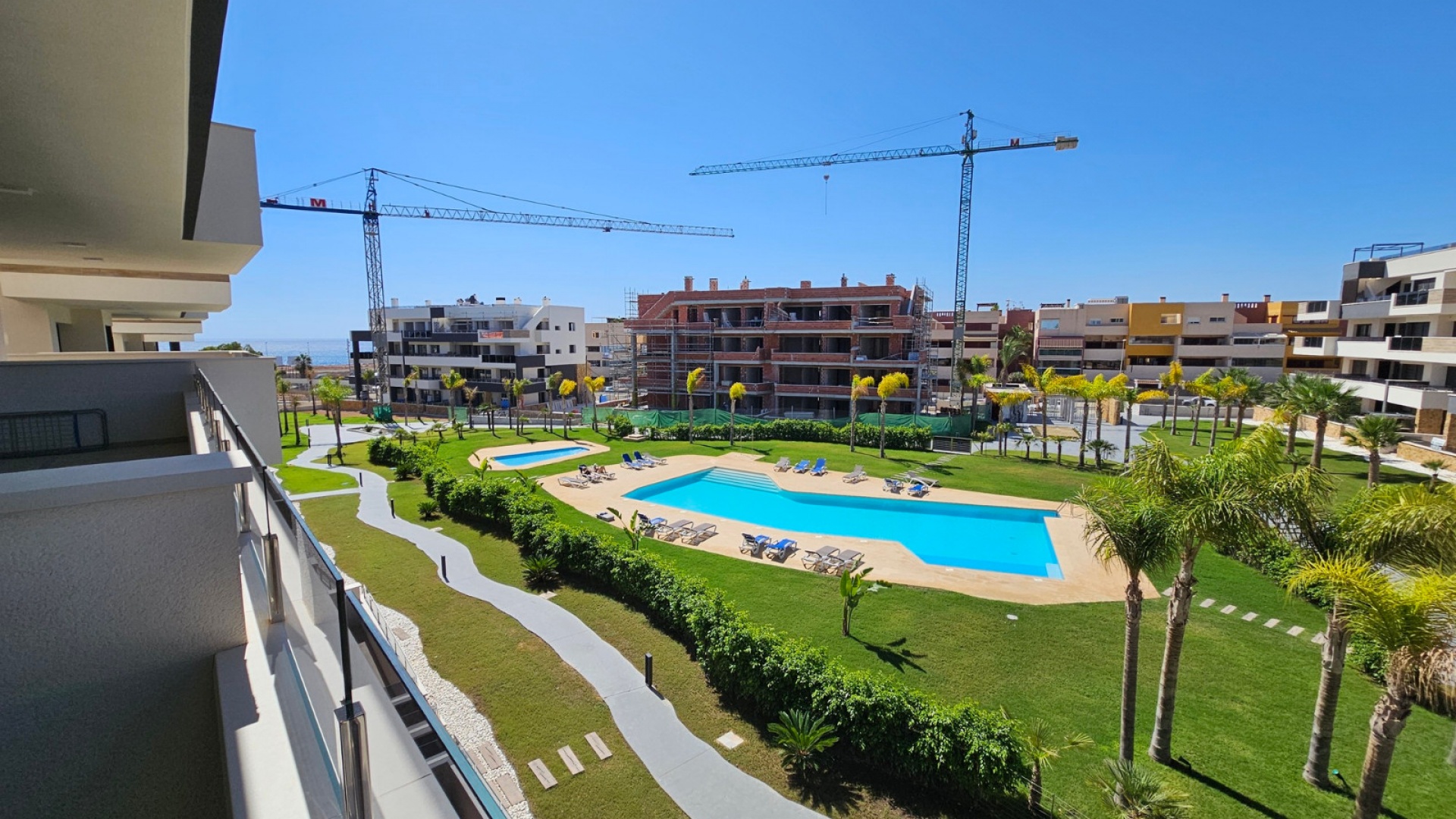 Resale - Apartment - Playa Flamenca - Res. Sunrise Deluxe