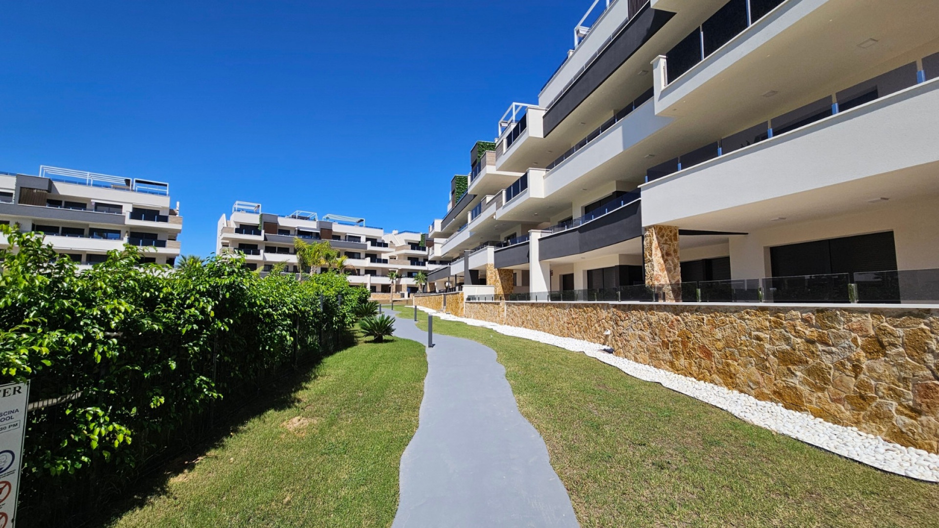 Resale - Apartment - Playa Flamenca - Res. Sunrise Deluxe