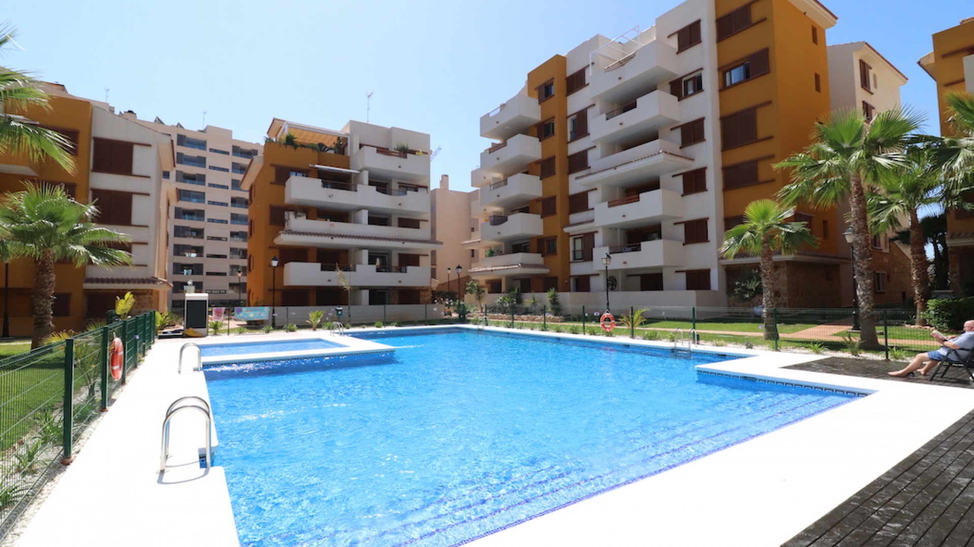 Resale - Apartment - Punta Prima - La Recoleta