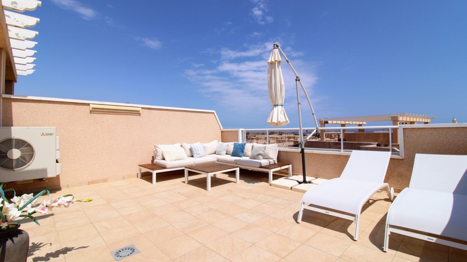 Resale - Apartment - Punta Prima - vista azul