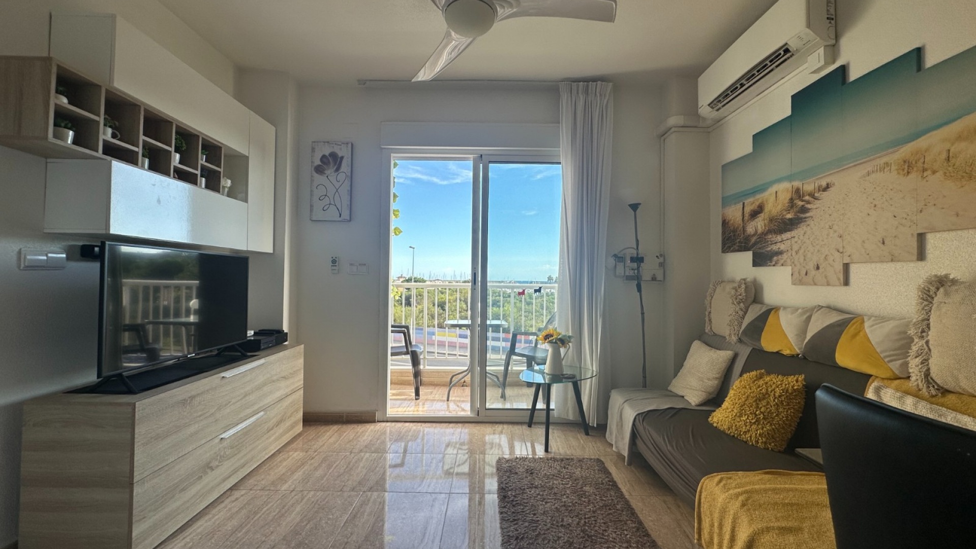 Resale - Apartment - Torrevieja - Acequión