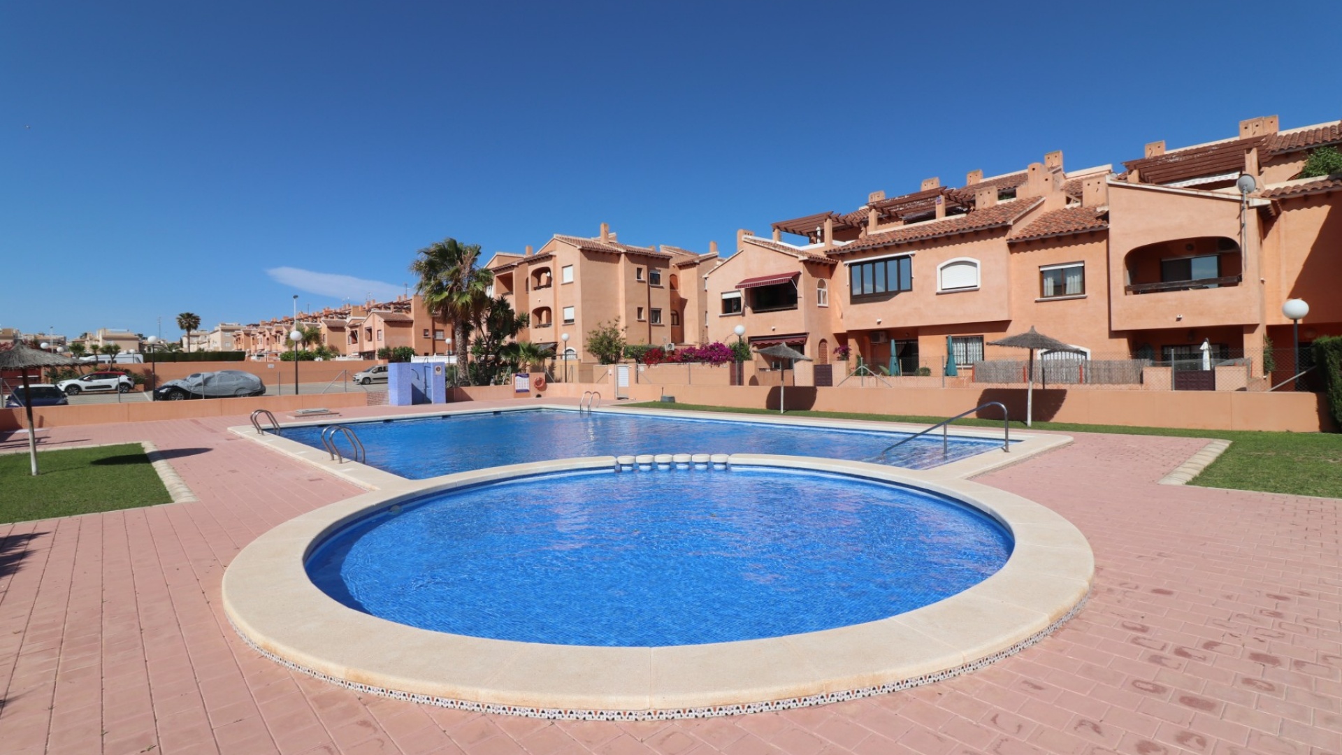 Resale - Apartment - Torrevieja - Aguas Nuevas