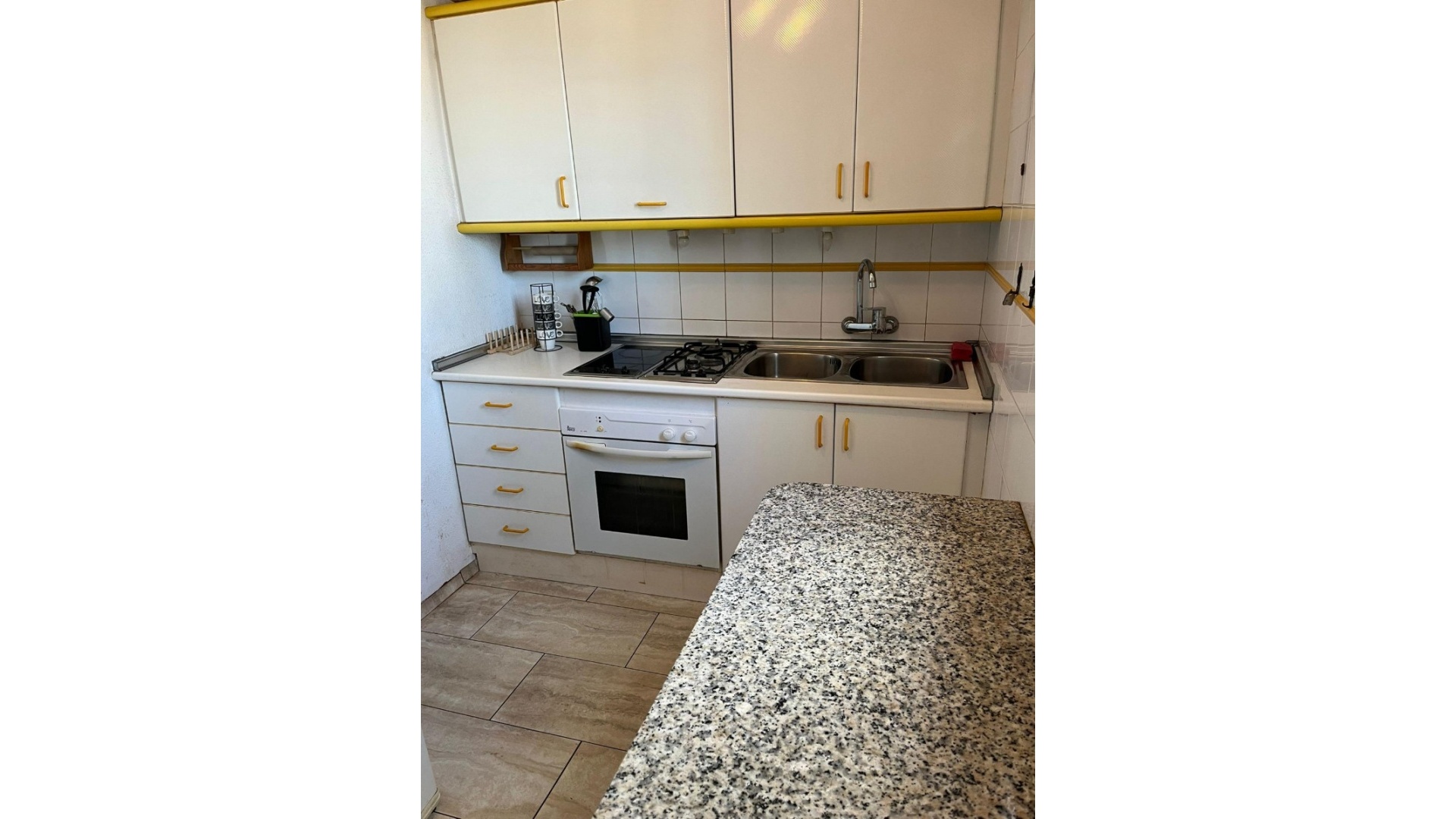 Resale - Apartment - Villamartin - La Fuente