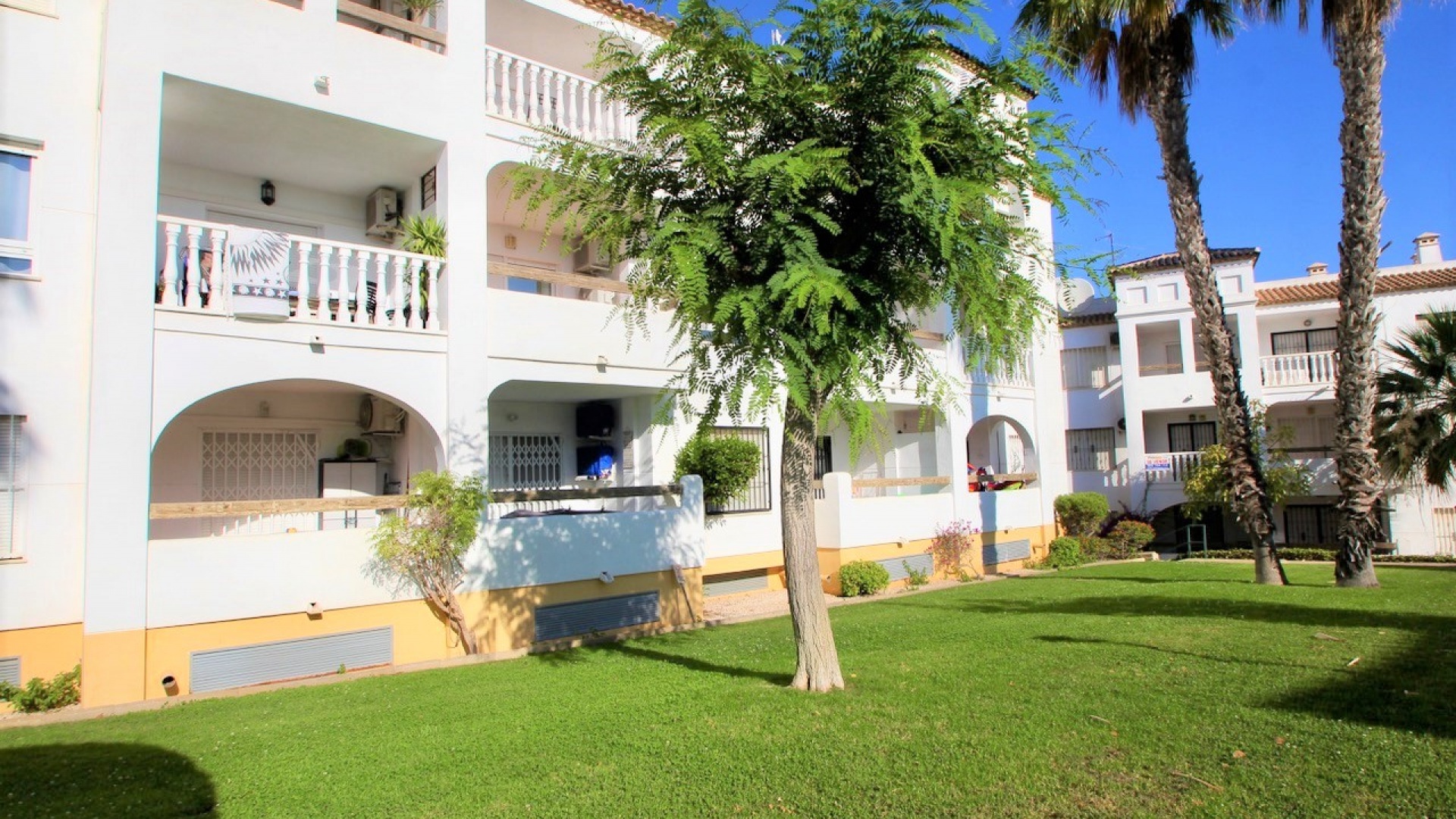 Resale - Apartment - Villamartin - las violetas