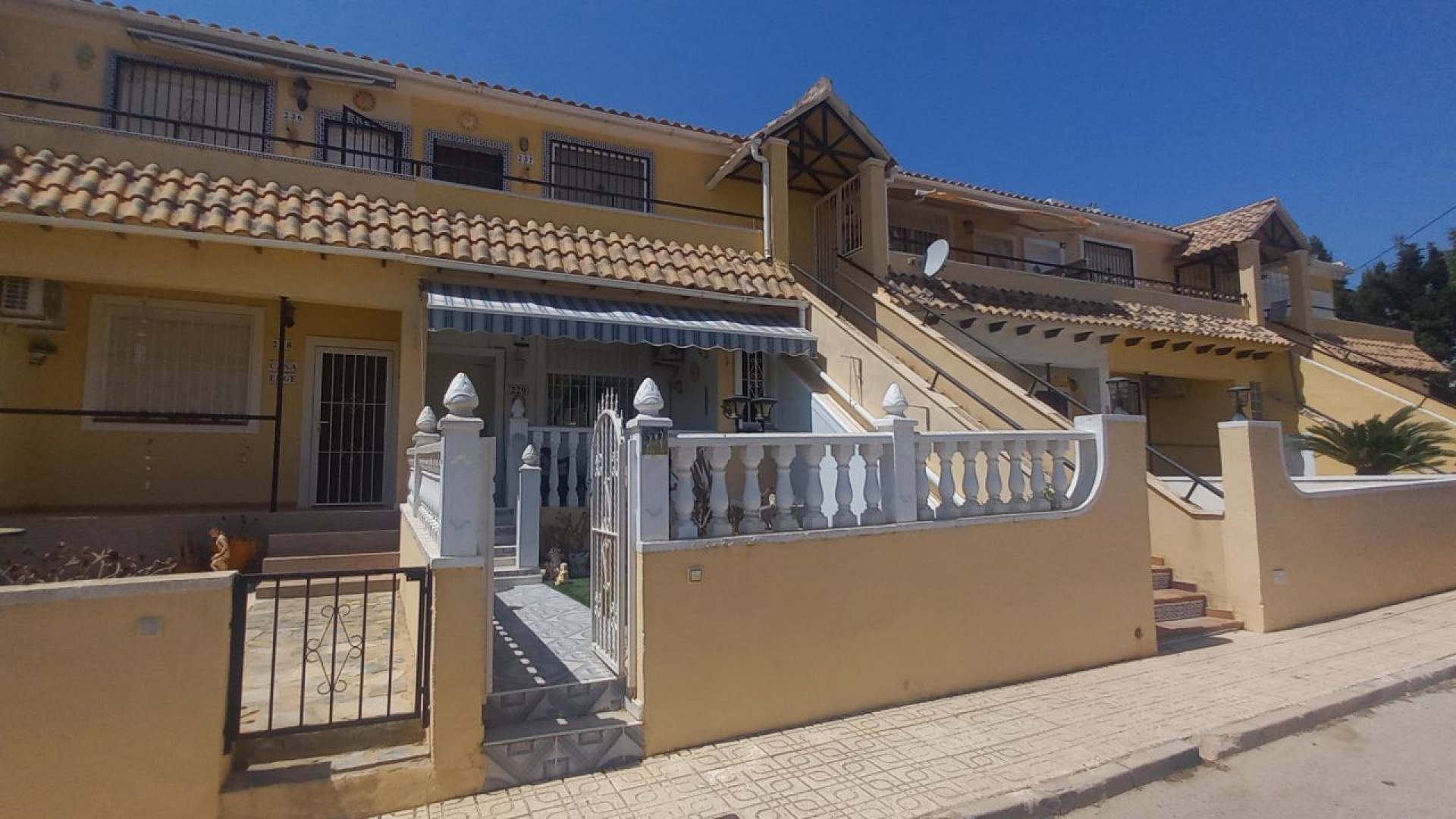 Resale - Apartment - Villamartin - lomas del golf