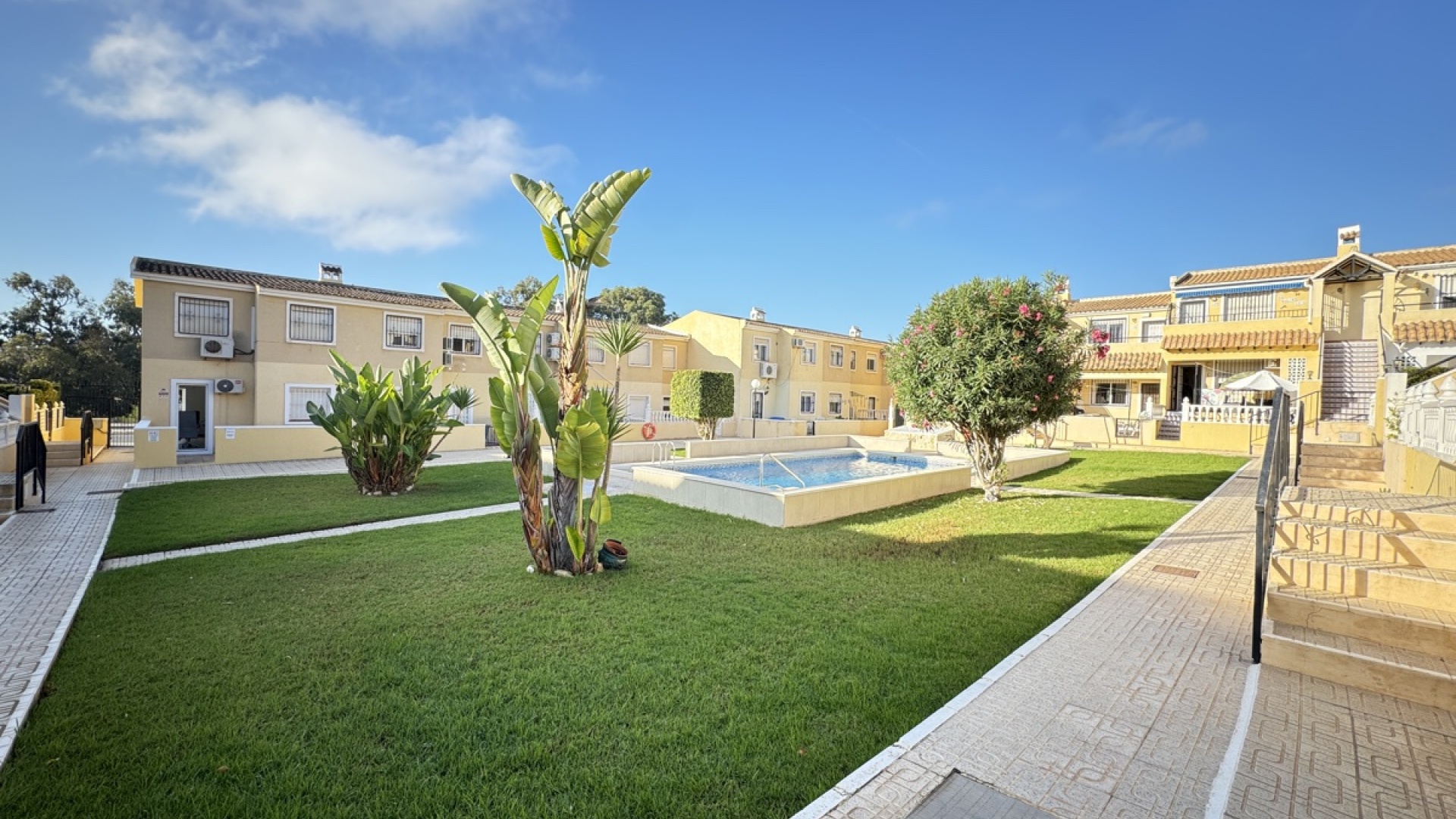 Resale - Apartment - Villamartin - lomas del golf