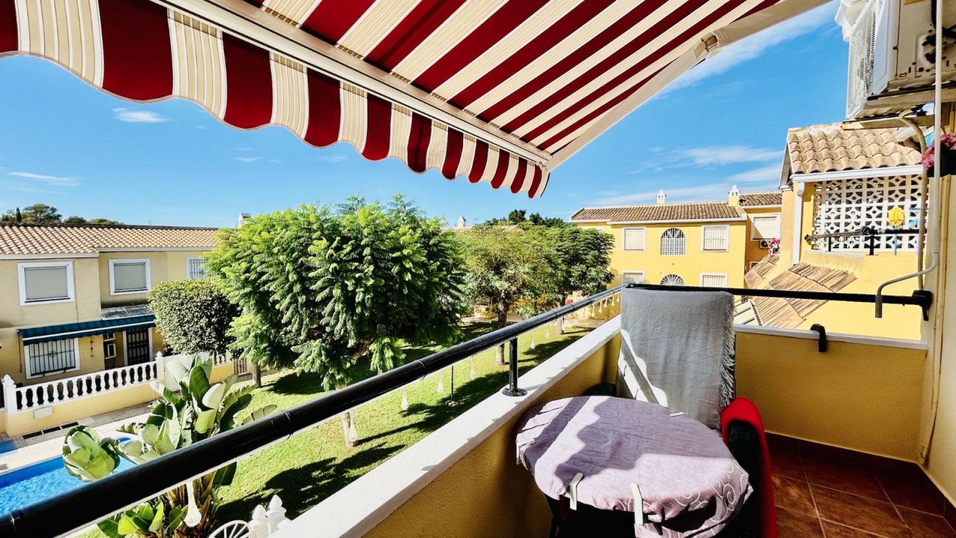 Resale - Apartment - Villamartin - lomas del golf