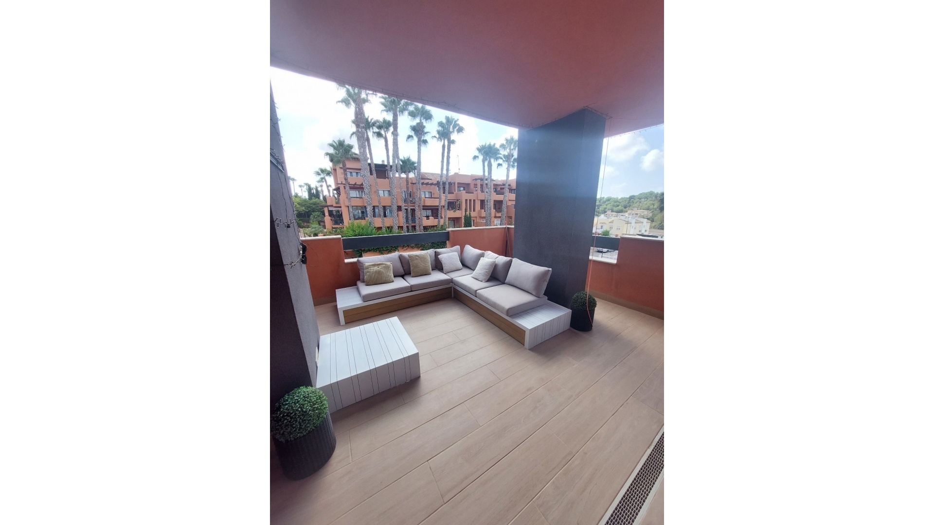 Resale - Apartment - Villamartin - Res. Palapa Golf