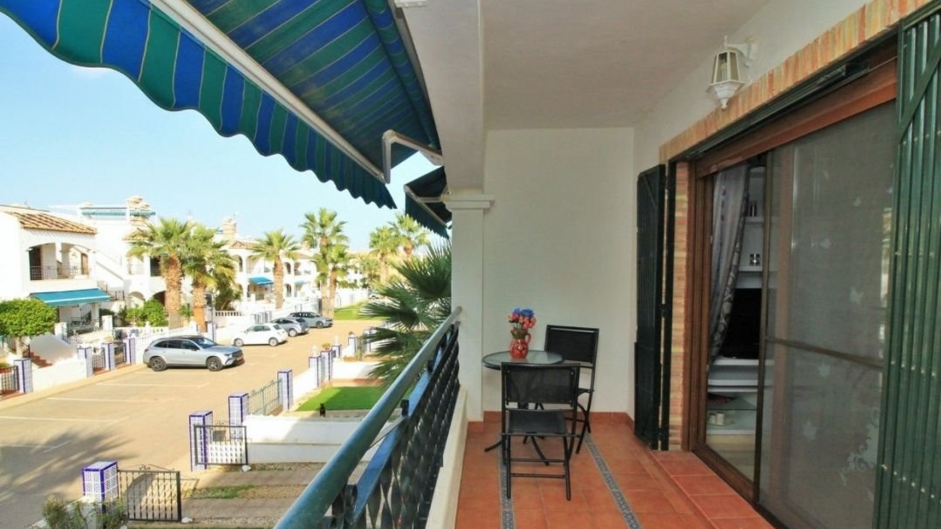 Resale - Apartment - Villamartin